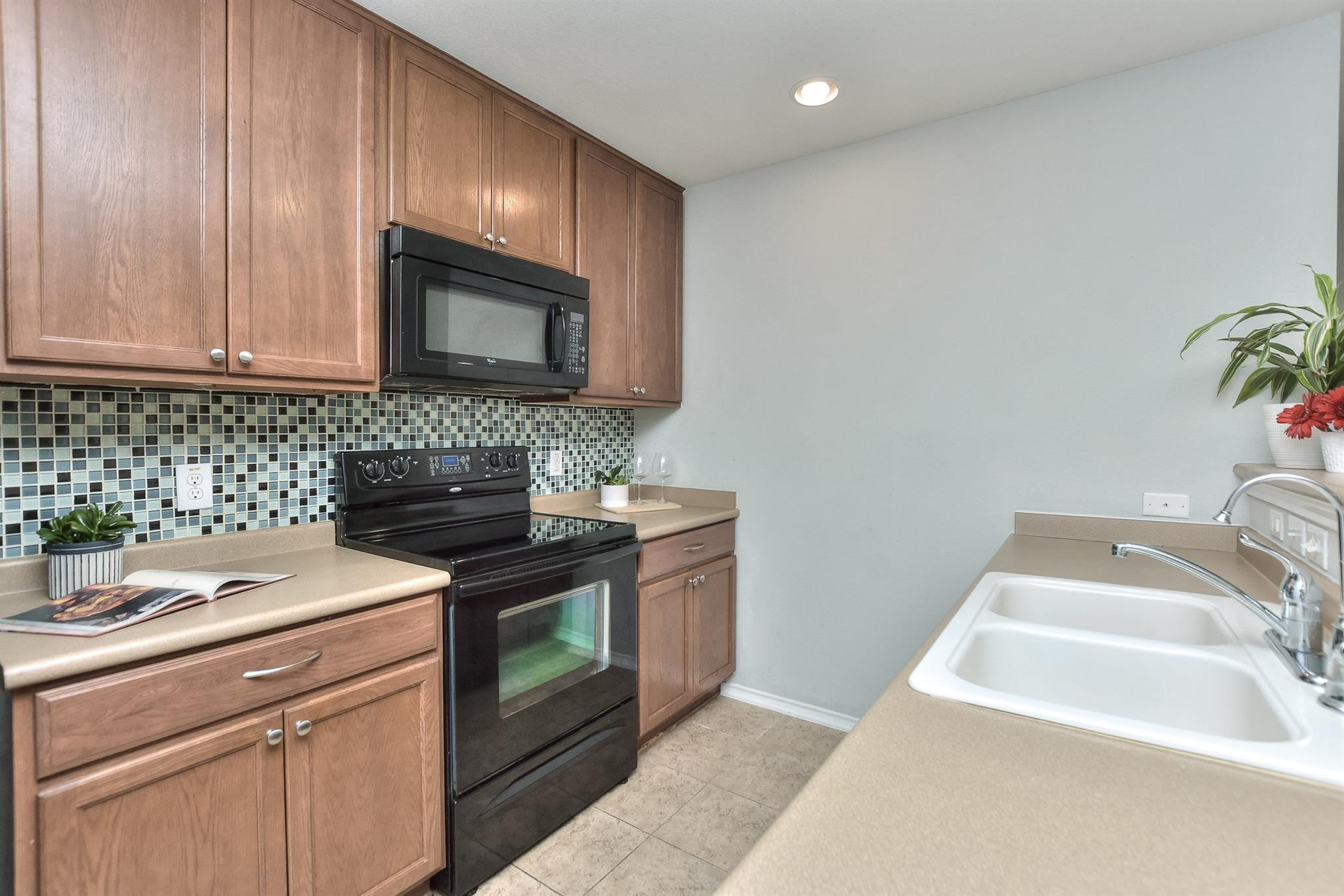 2206 Weiss Ln, Georgetown, TX 78626