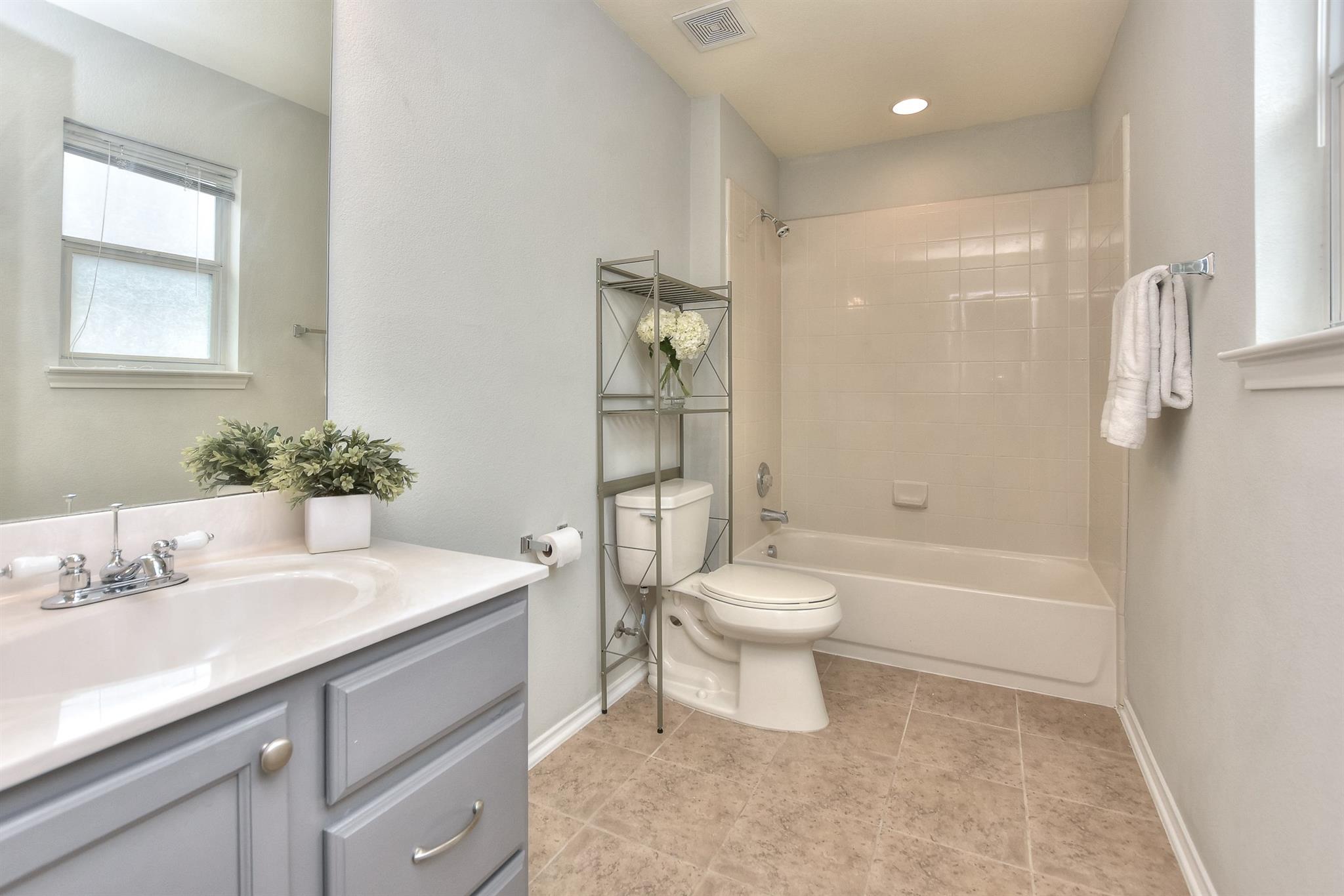 2206 Weiss Ln, Georgetown, TX 78626