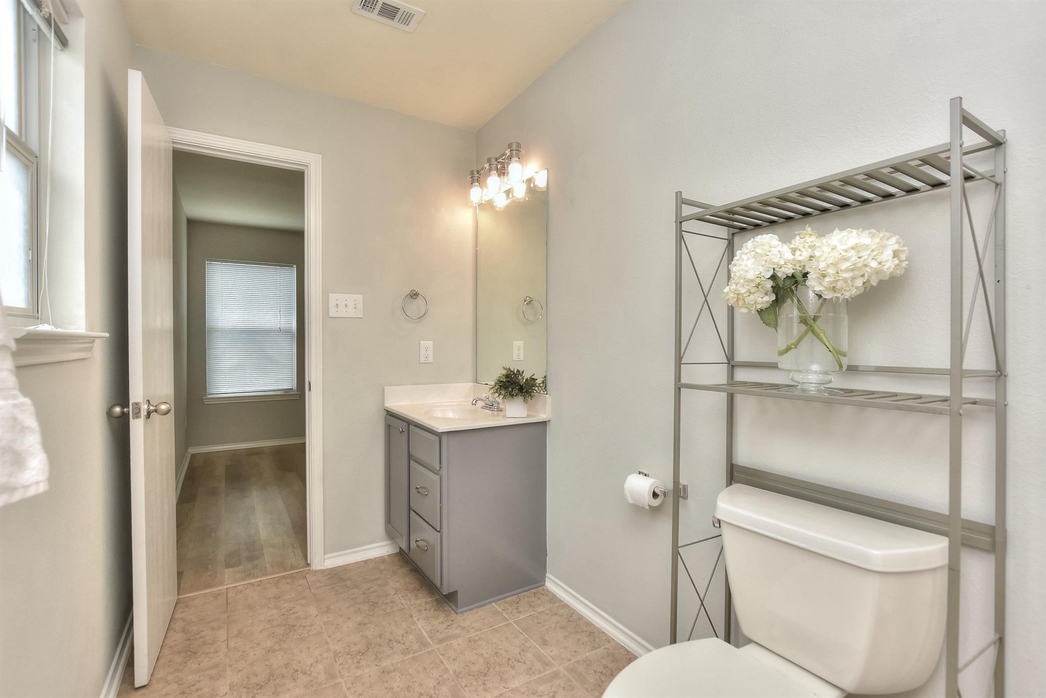 2206 Weiss Ln, Georgetown, TX 78626