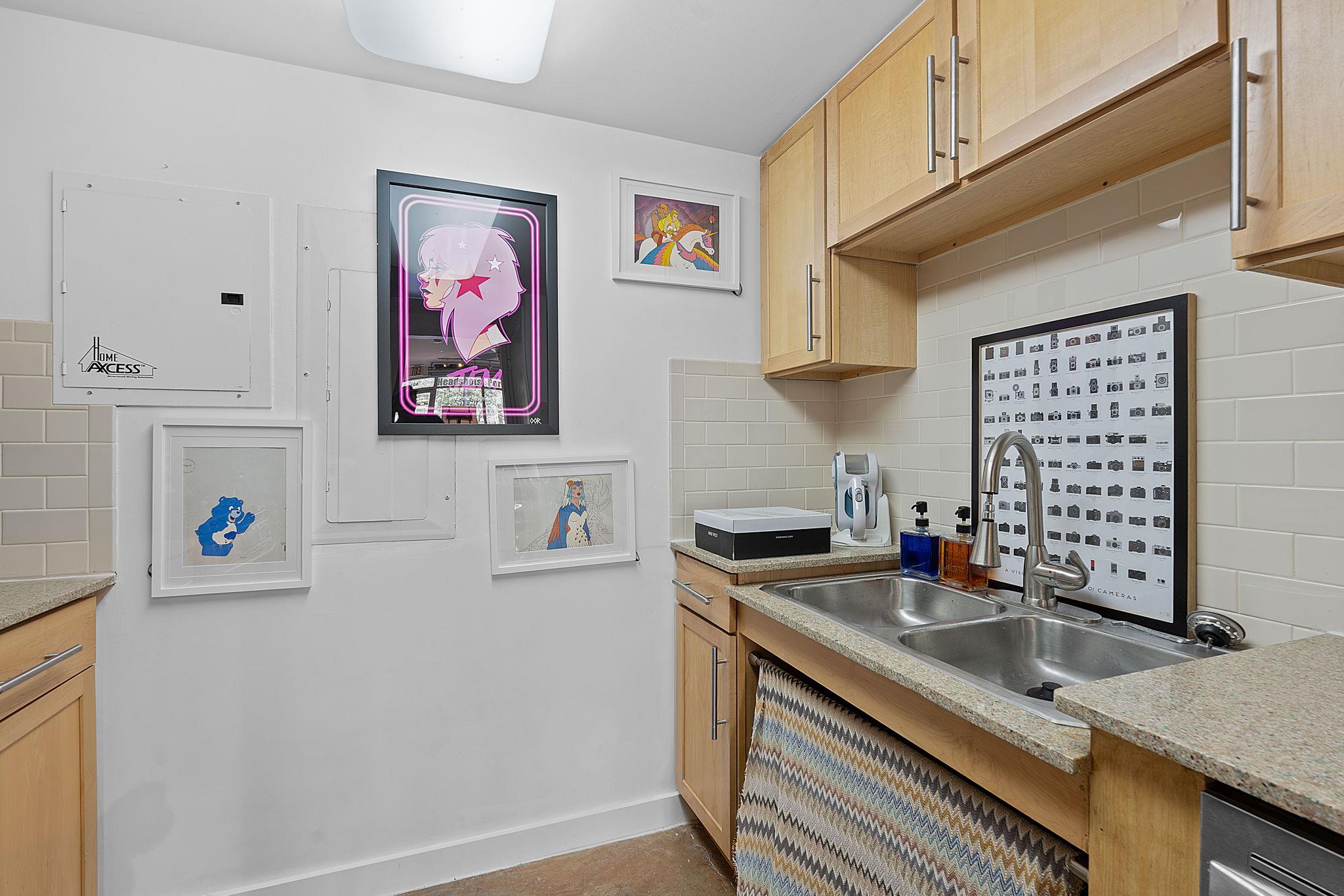 1601 E Cesar Chavez St # 104, Austin, TX 78702