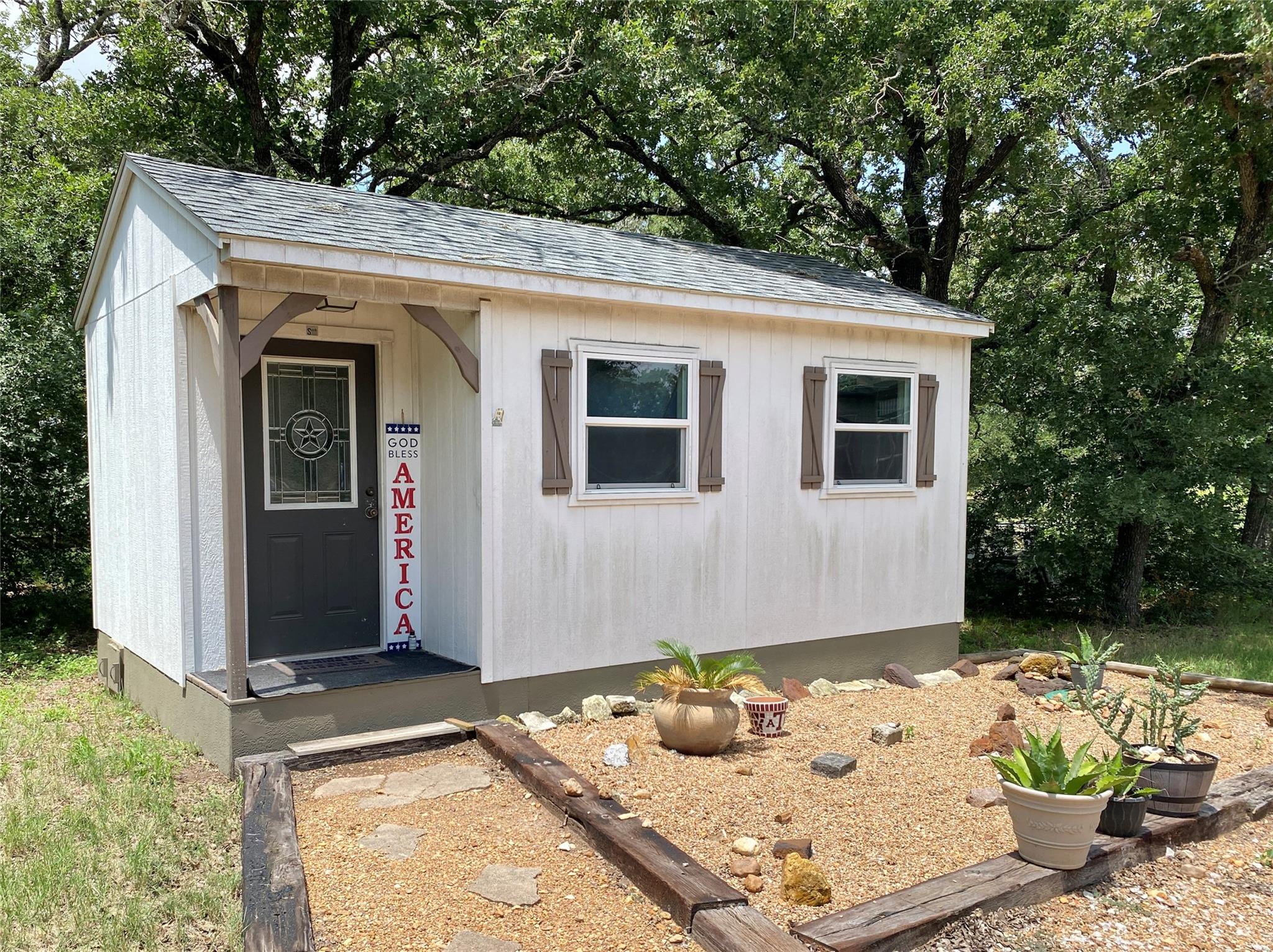 1093 County Road 205 Rd, Giddings, TX 78942
