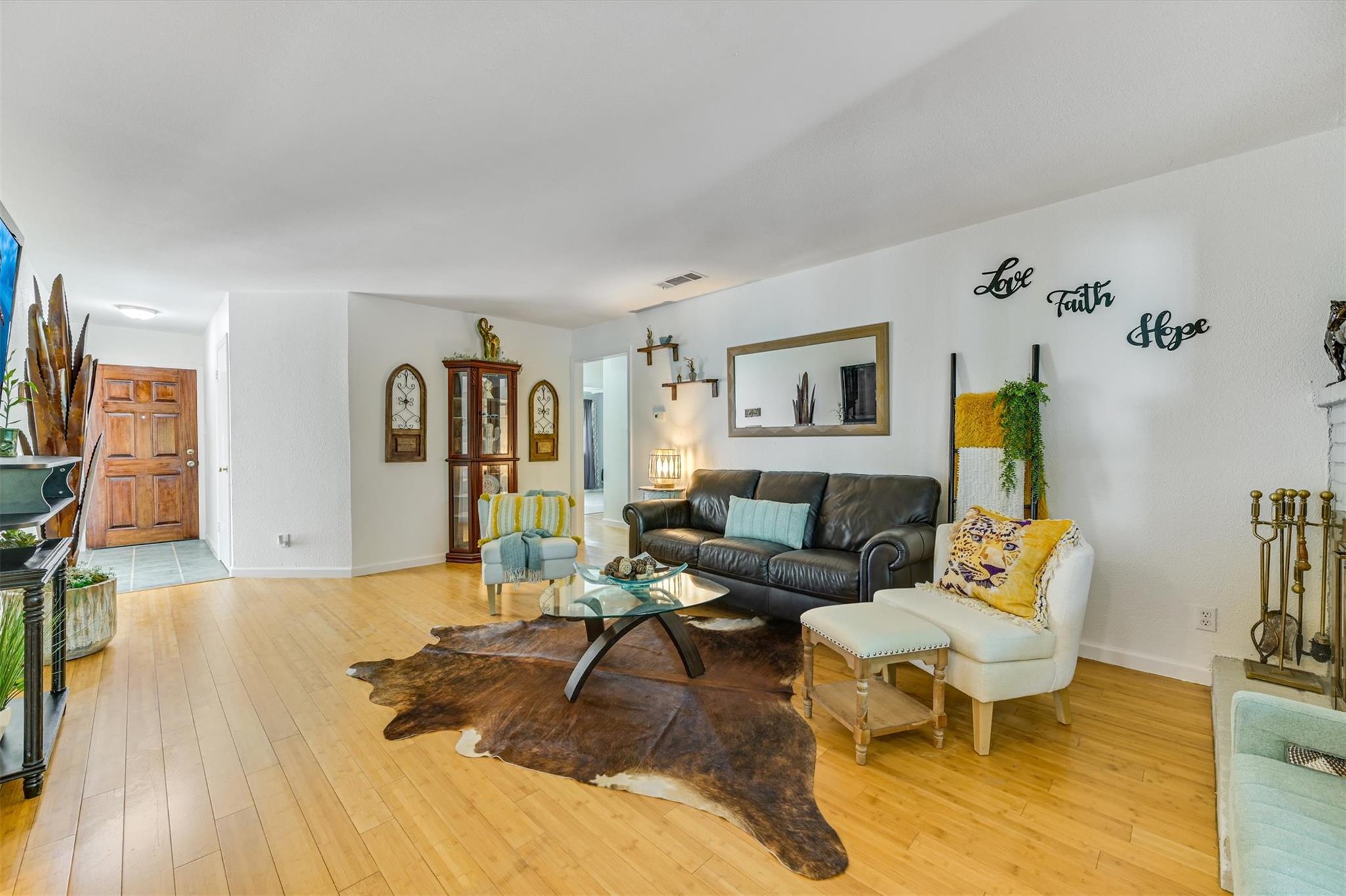 2201 Tallow Ct, Austin, TX 78744