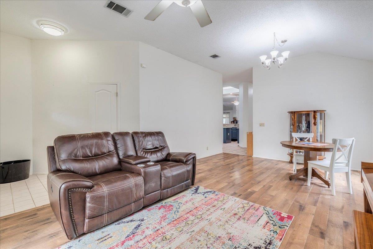 13214 Bennington Ln, Austin, TX 78753