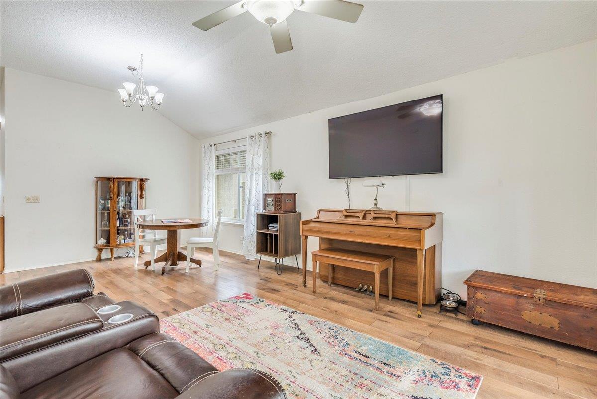 13214 Bennington Ln, Austin, TX 78753