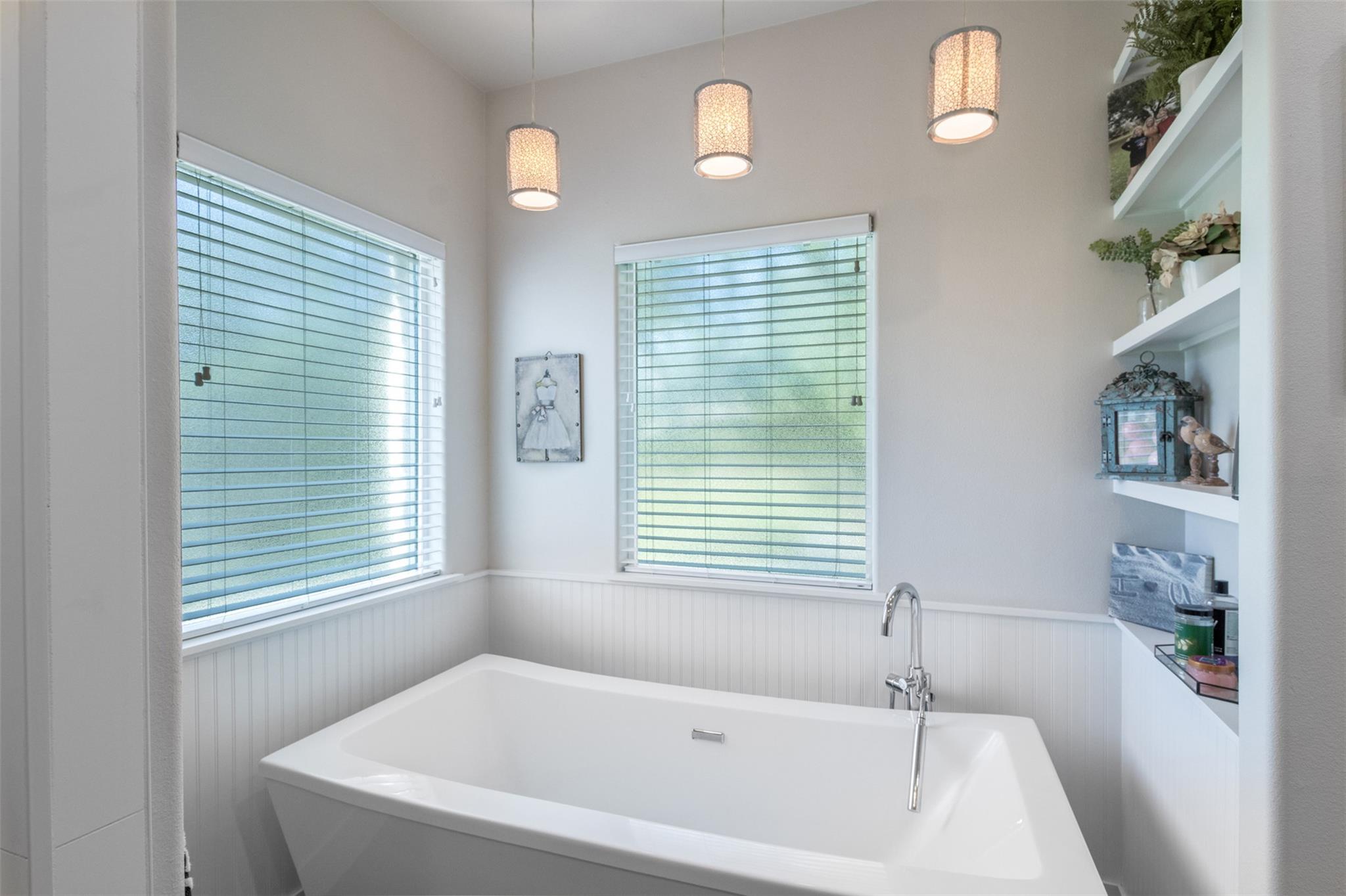 400 Capstone Dr, Marble Falls, TX 78654