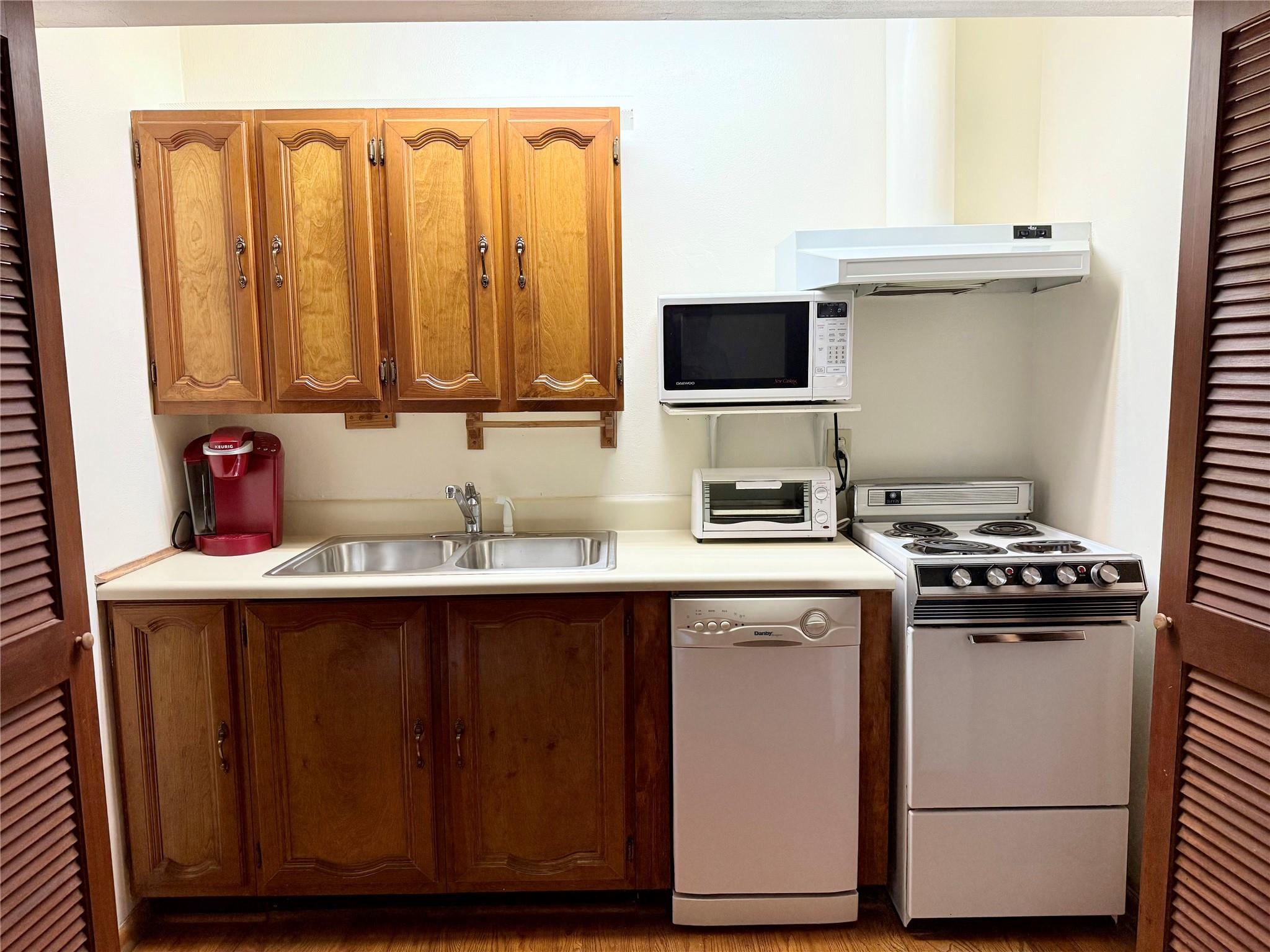 2534 Harris Blvd, Austin, TX 78703