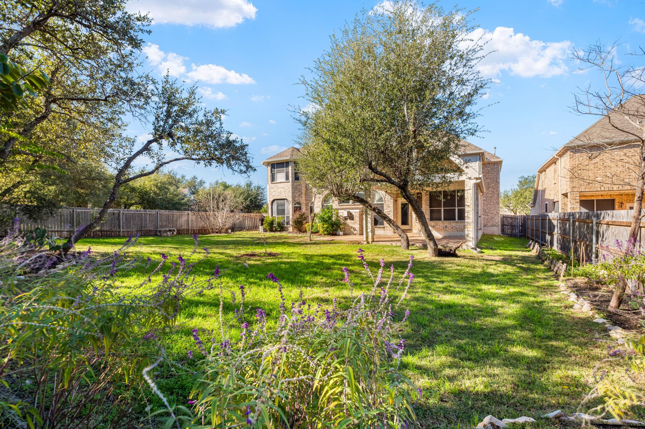 8101 Red Bird Ct, Austin, TX 78726