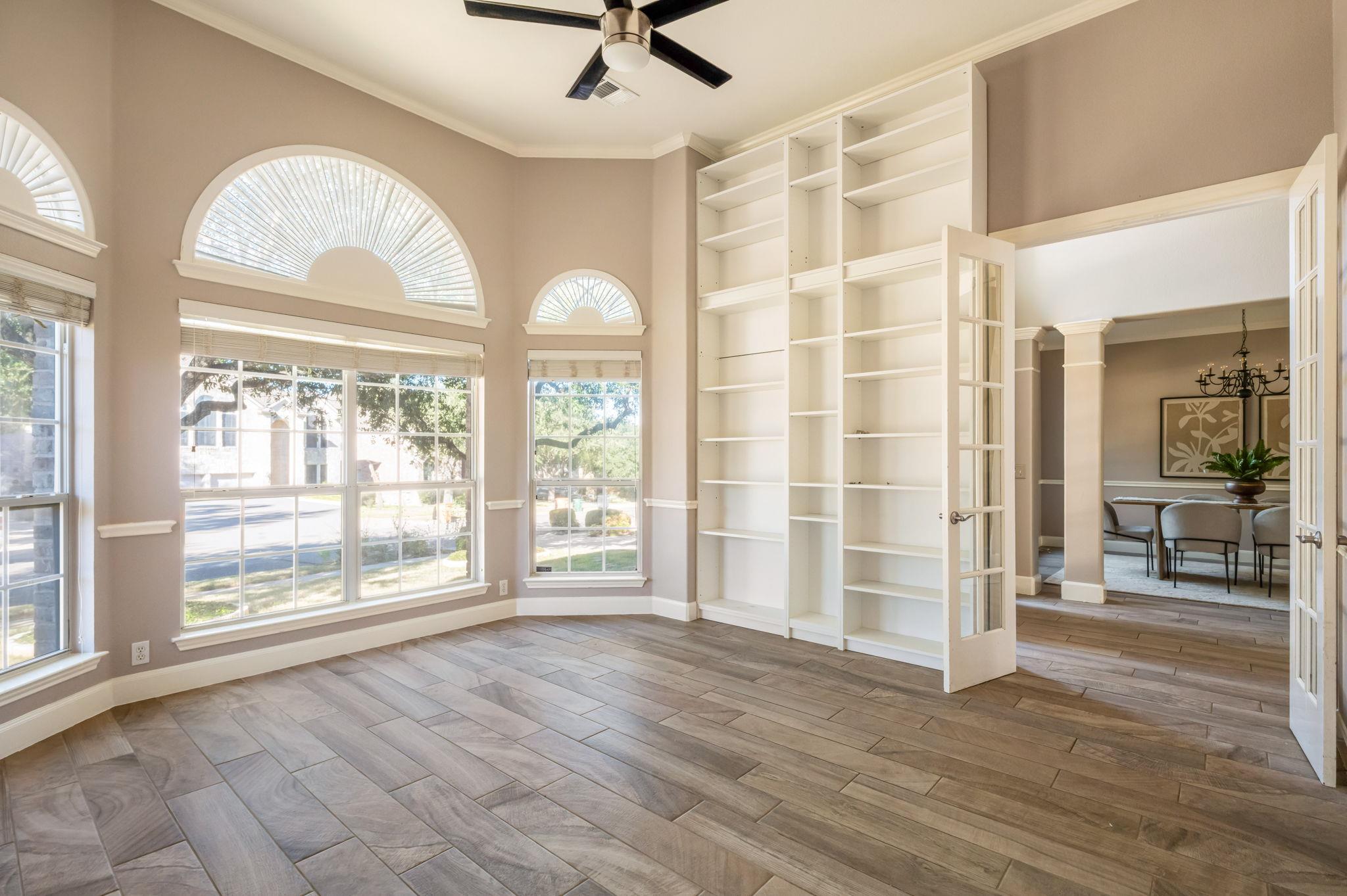 8101 Red Bird Ct, Austin, TX 78726