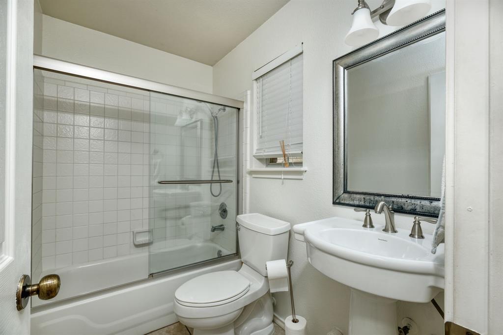 7104 Wandering Oak Rd, Austin, TX 78749