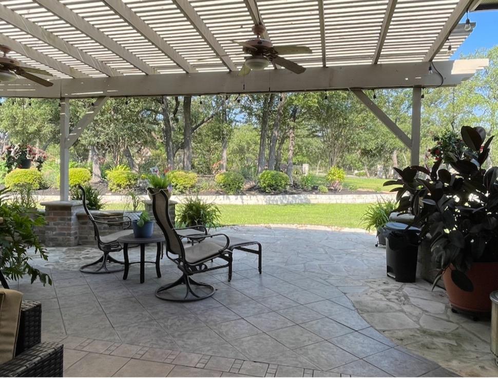 107 W Majestic Oak Ln, Georgetown, TX 78633