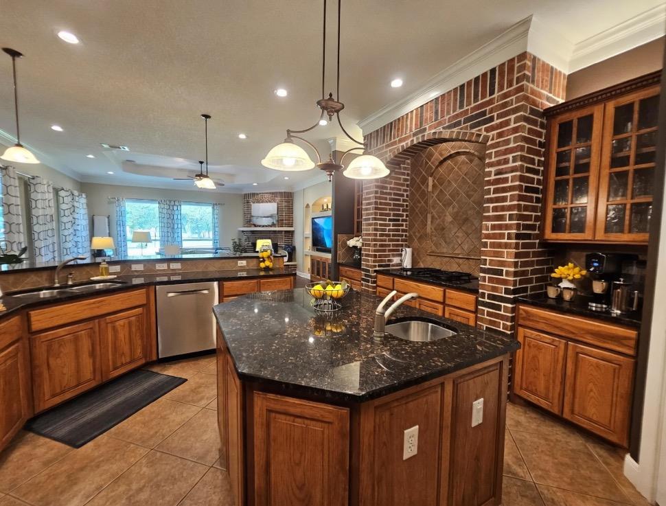 107 W Majestic Oak Ln, Georgetown, TX 78633