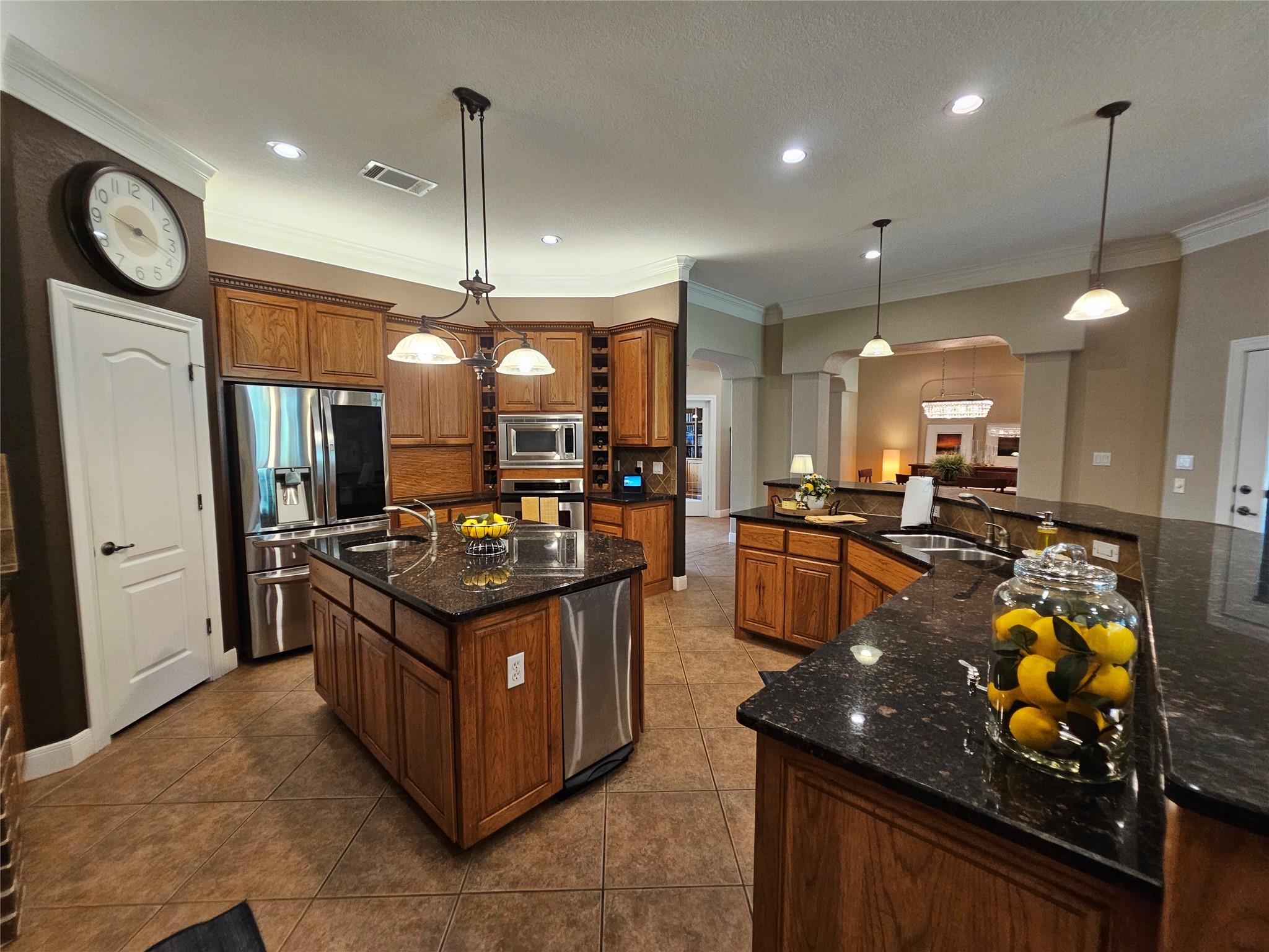 107 W Majestic Oak Ln, Georgetown, TX 78633