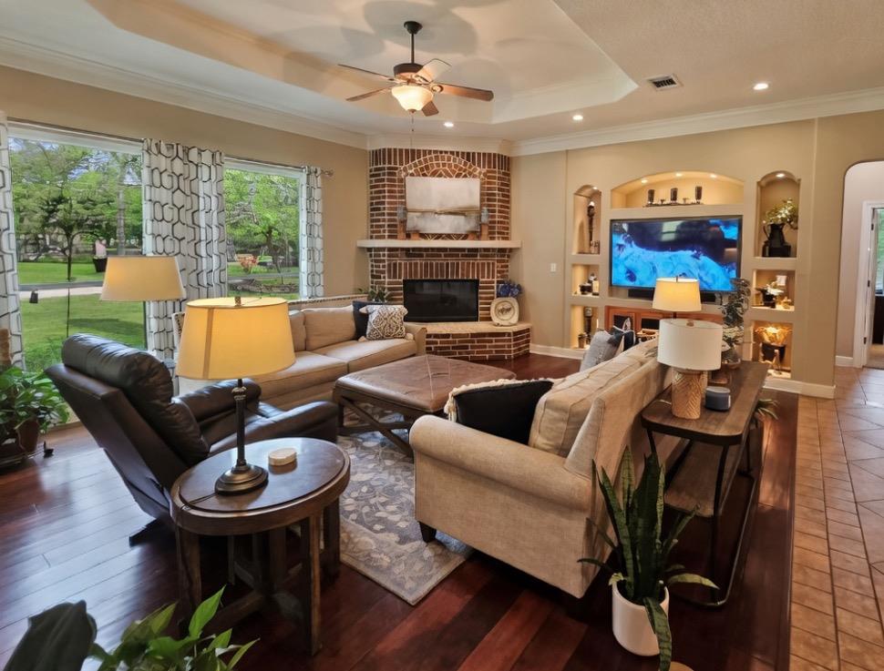 107 W Majestic Oak Ln, Georgetown, TX 78633