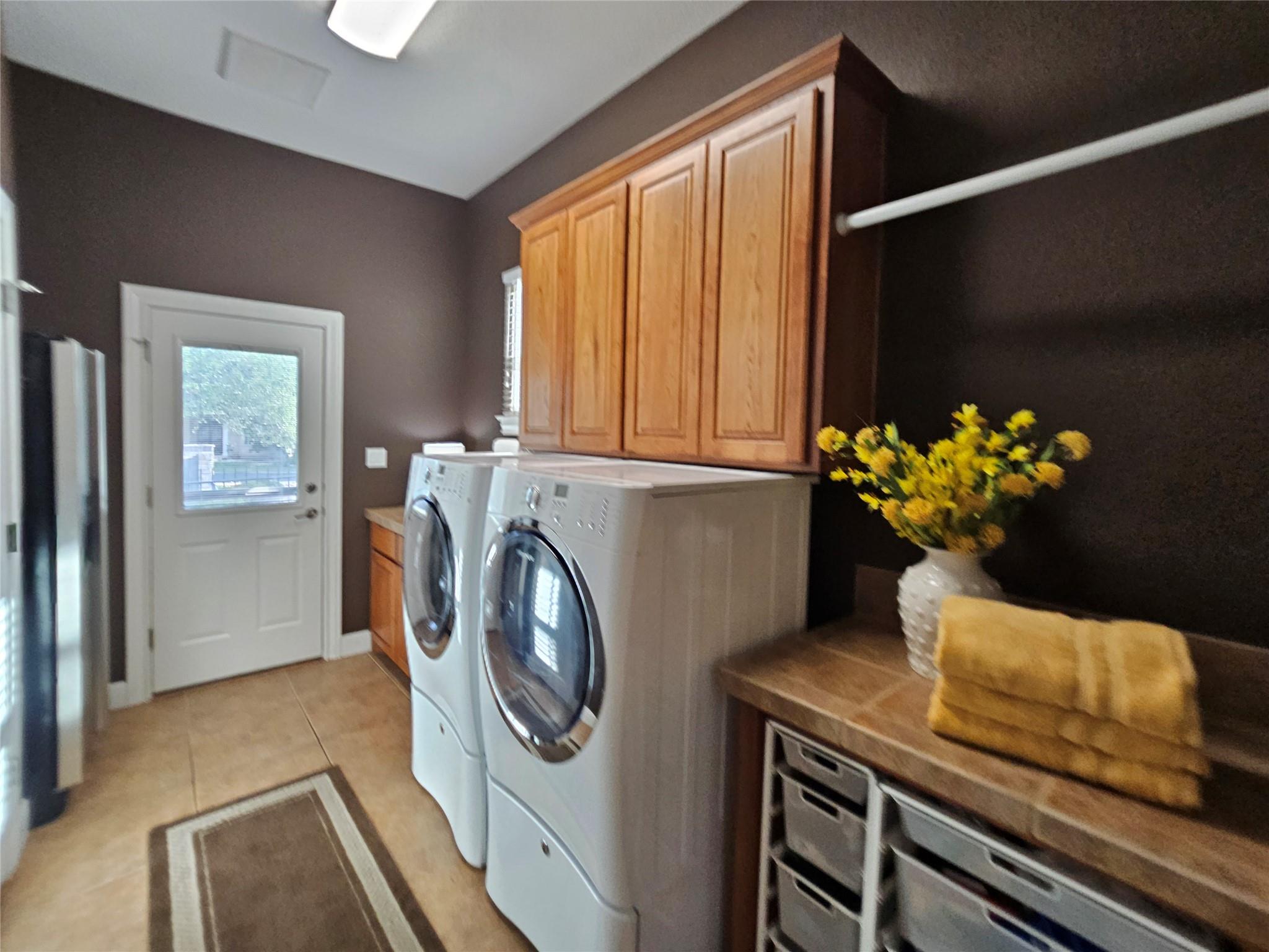 107 W Majestic Oak Ln, Georgetown, TX 78633