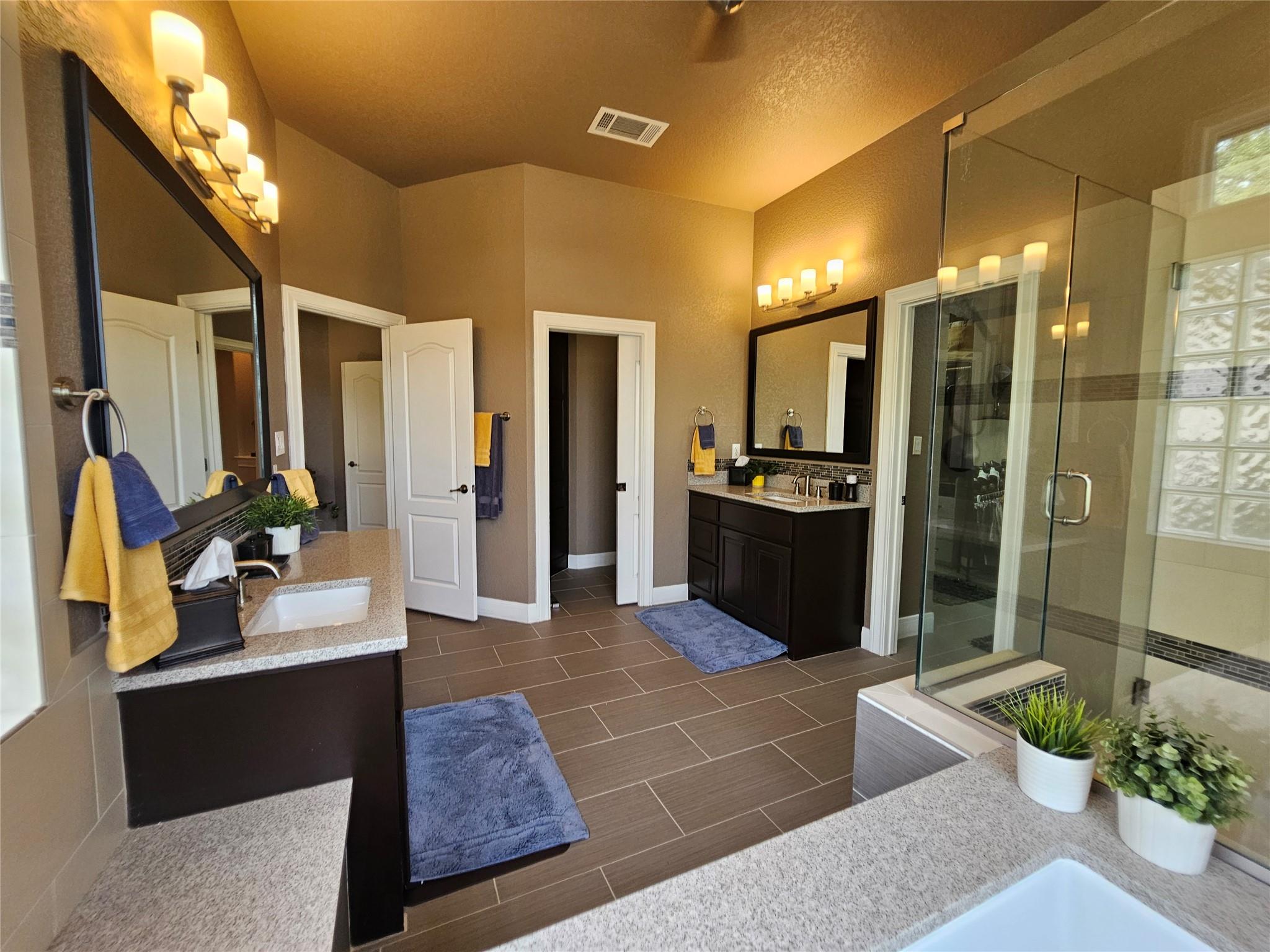 107 W Majestic Oak Ln, Georgetown, TX 78633