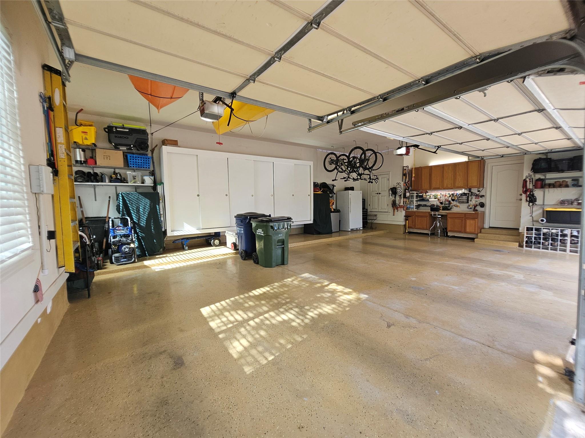 107 W Majestic Oak Ln, Georgetown, TX 78633