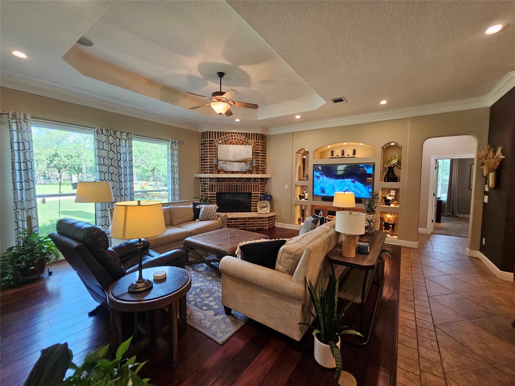 107 W Majestic Oak Ln, Georgetown, TX 78633