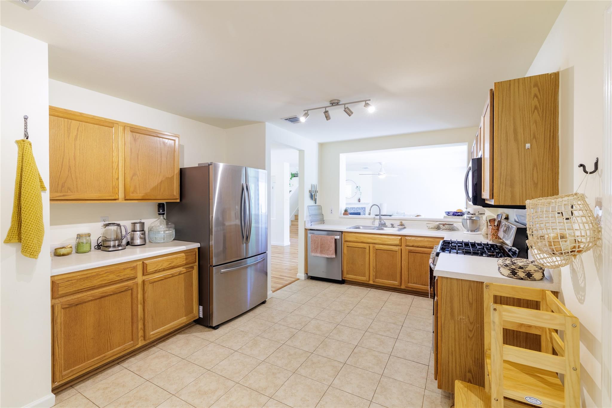 16704 Shipshaw River Cv, Leander, TX 78641