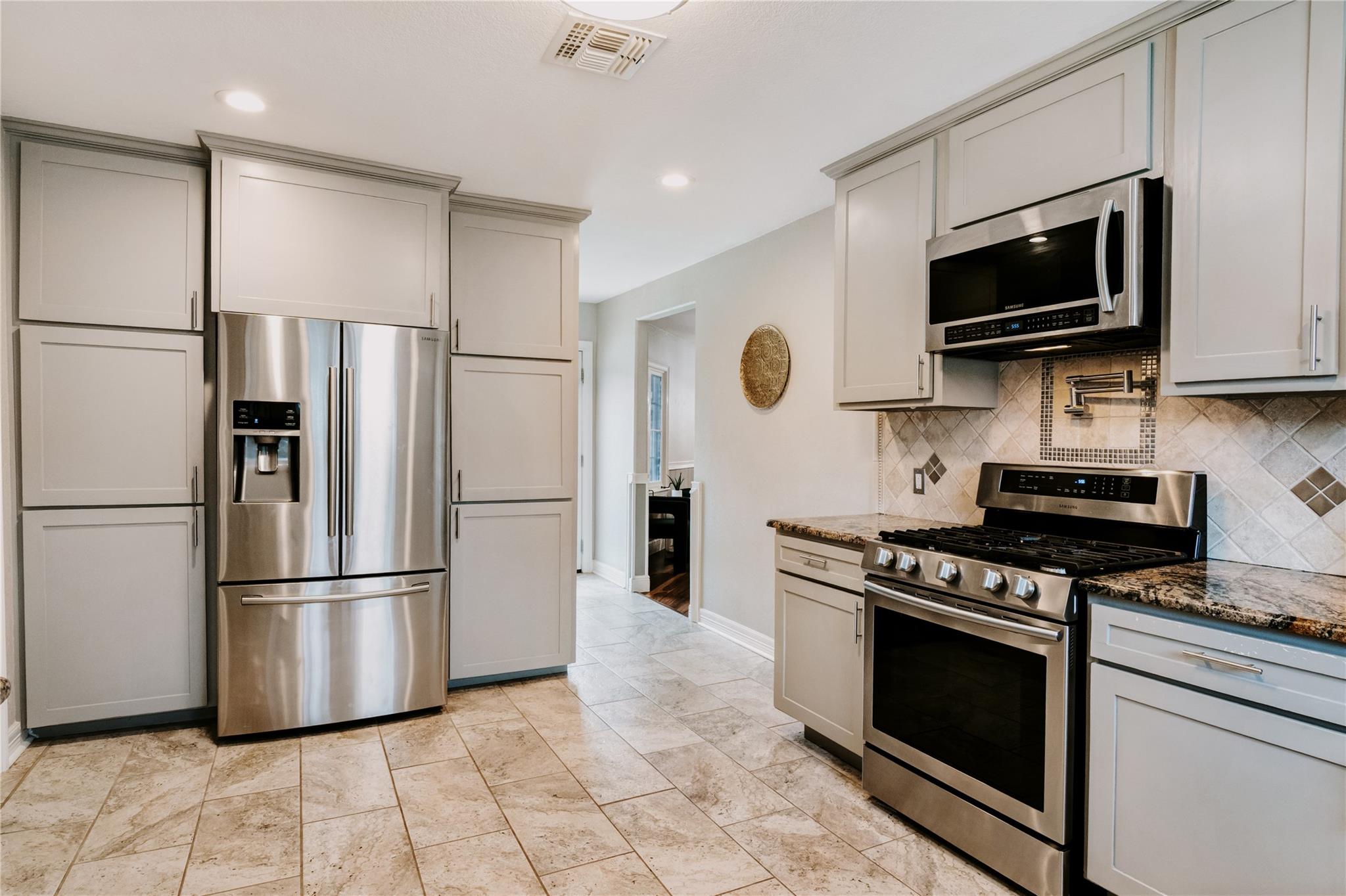 134 Sinclair St, Corpus Christi, TX 78411
