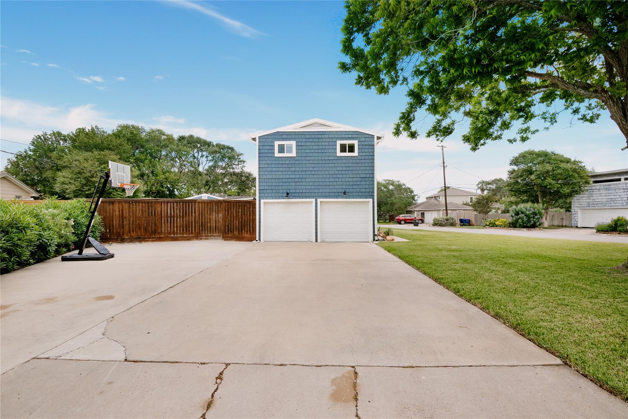 134 Sinclair St, Corpus Christi, TX 78411