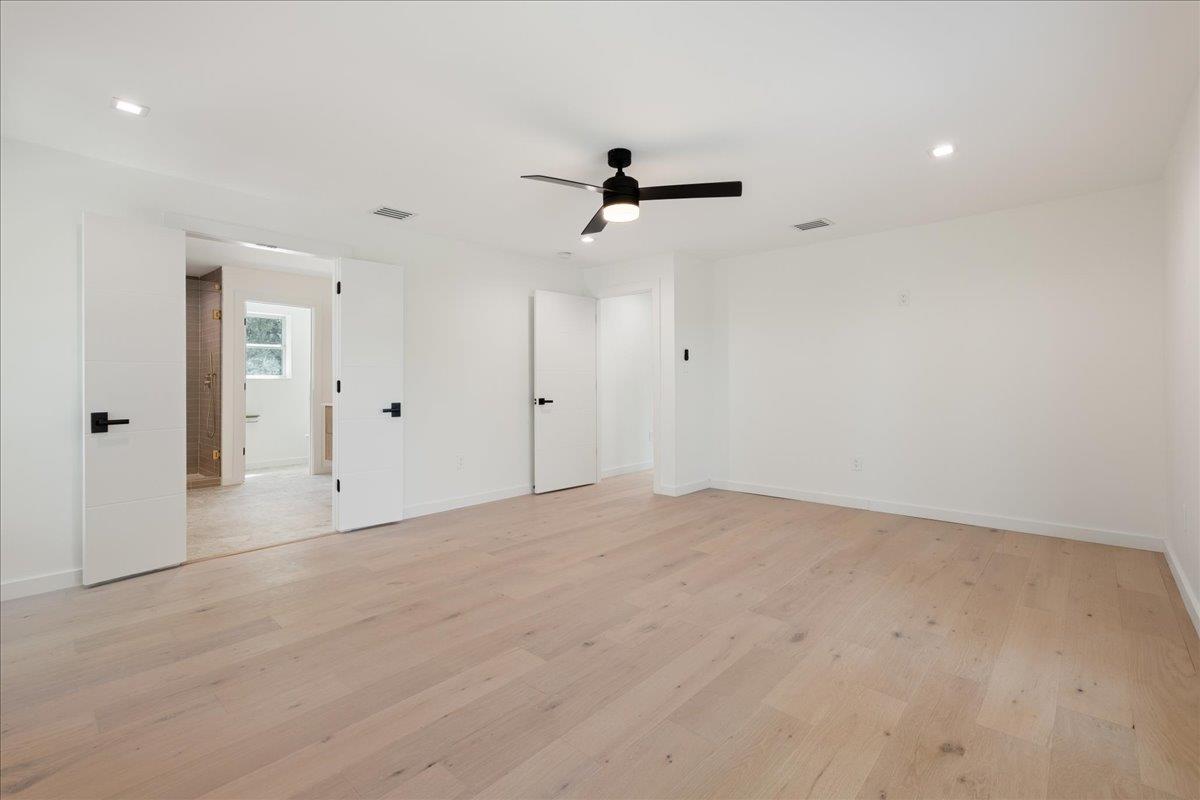 902 Challenger St, Lakeway, TX 78734