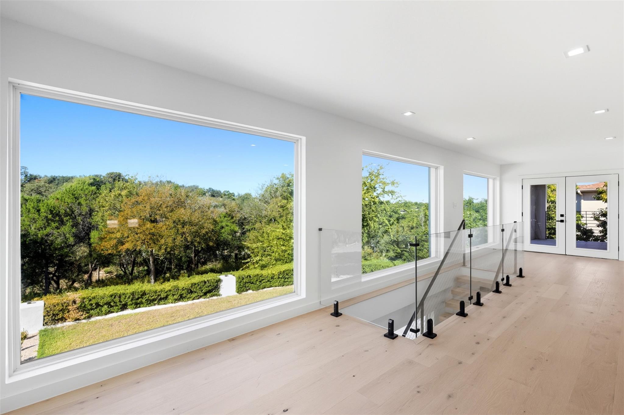 902 Challenger St, Lakeway, TX 78734