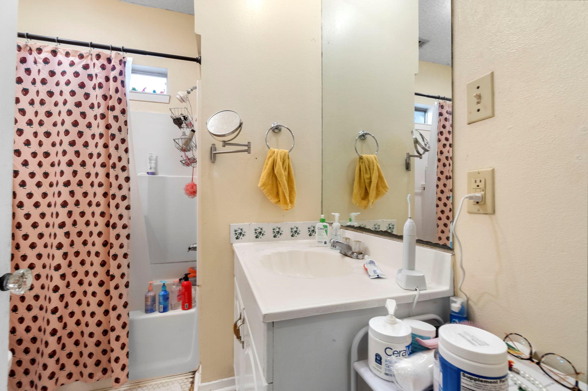 3411 Cedar St # A, Austin, TX 78705