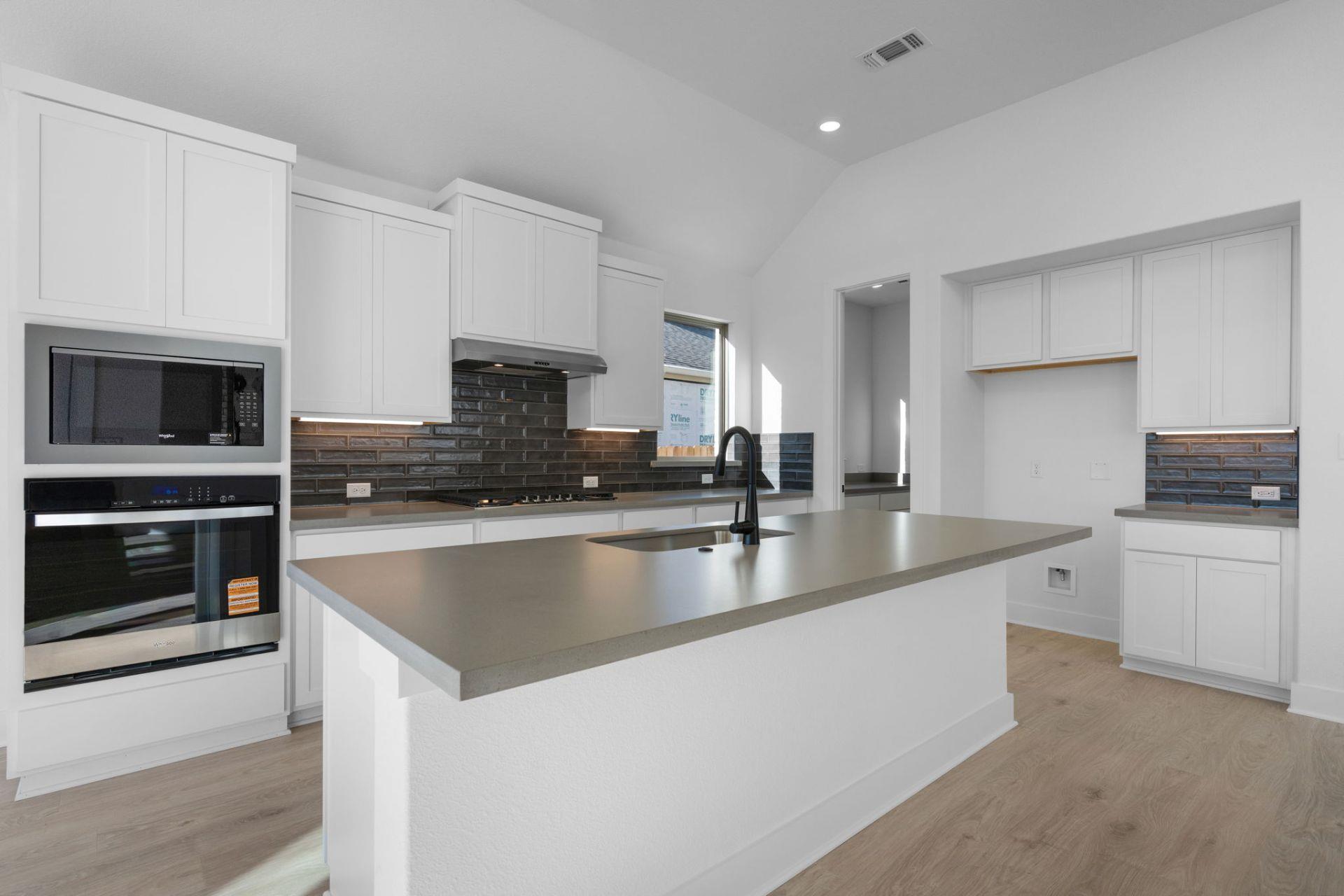 1400 Snowdrop Dr, Georgetown, TX 78628