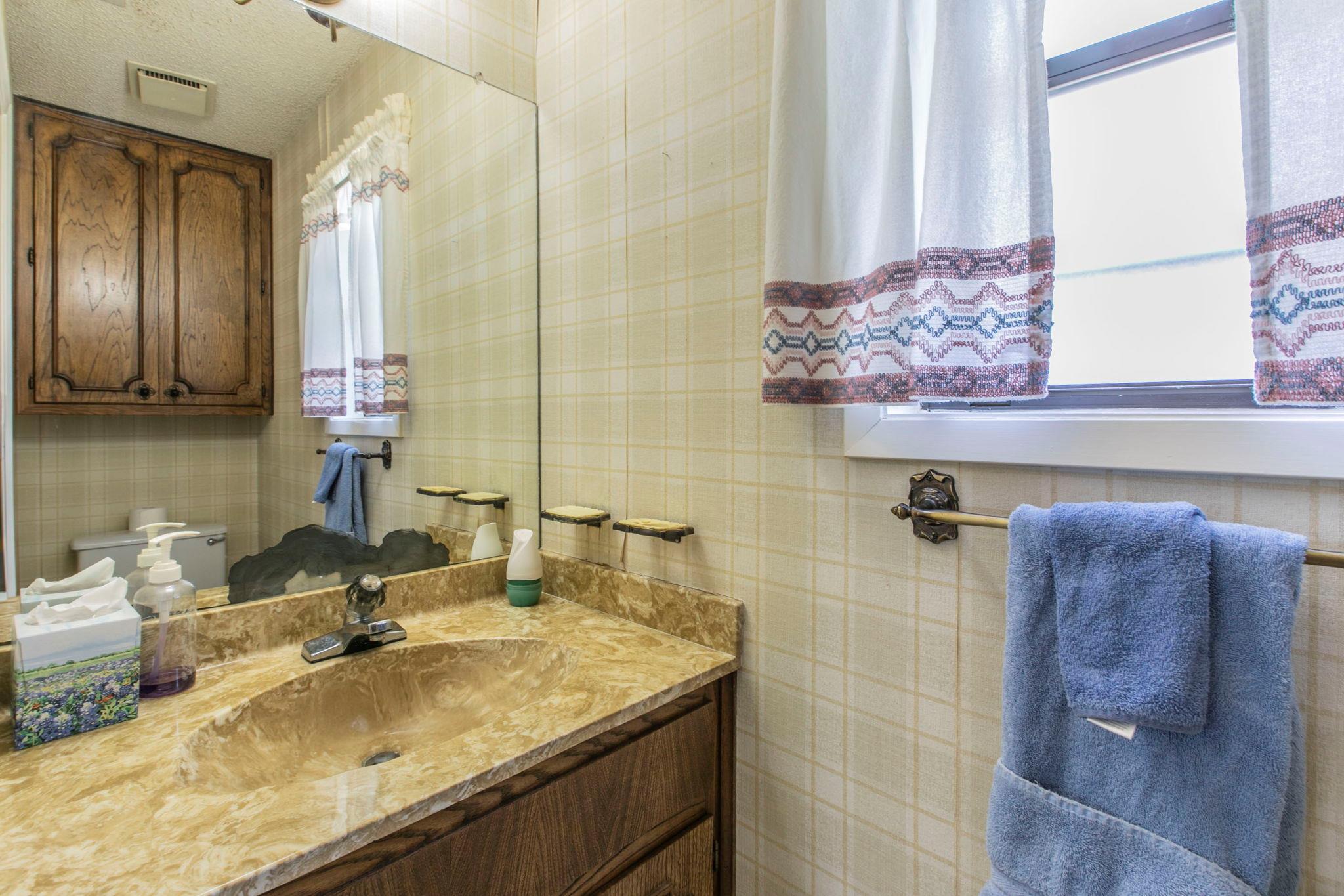 106 White Sands Dr, Lakeway, TX 78734