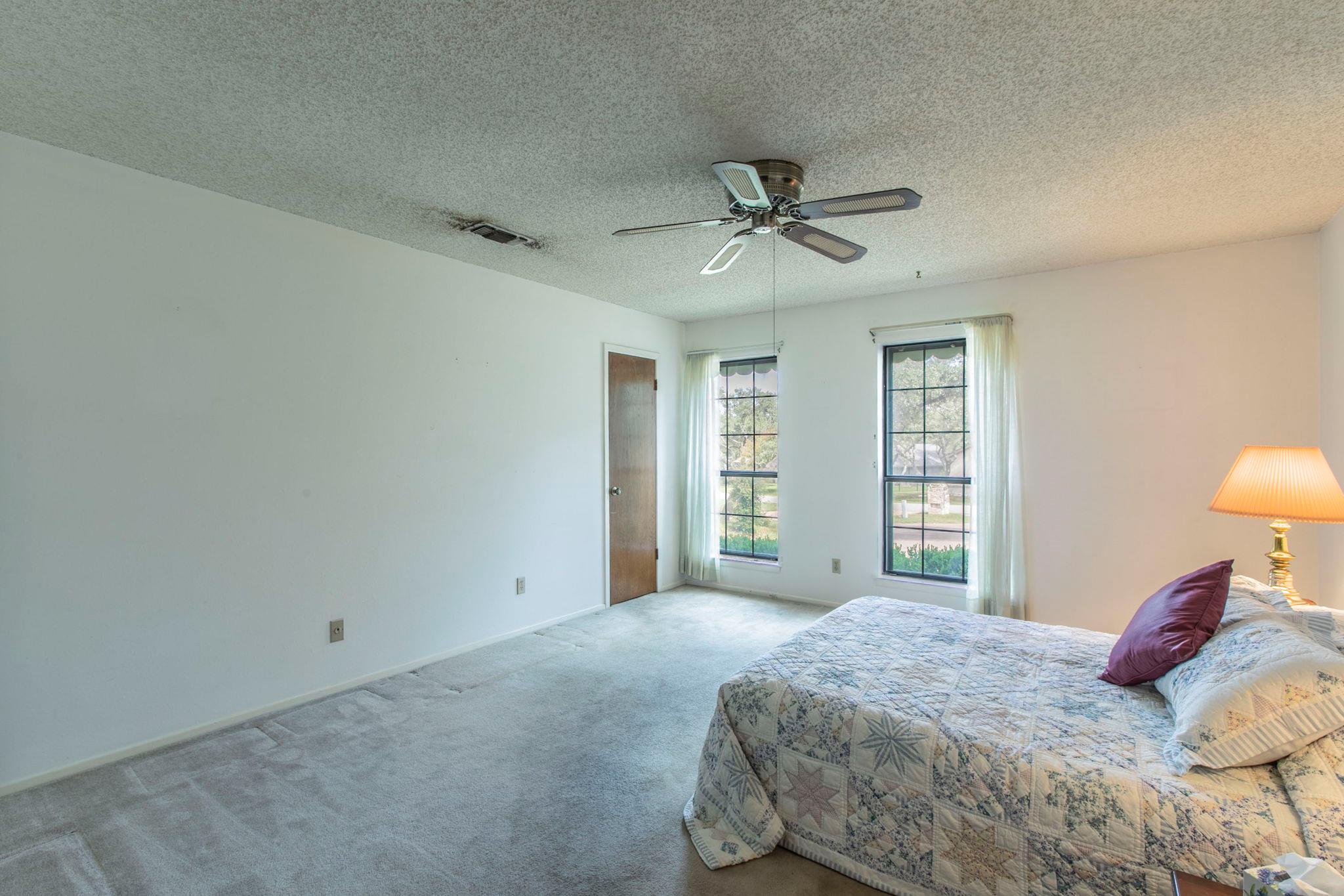 106 White Sands Dr, Lakeway, TX 78734