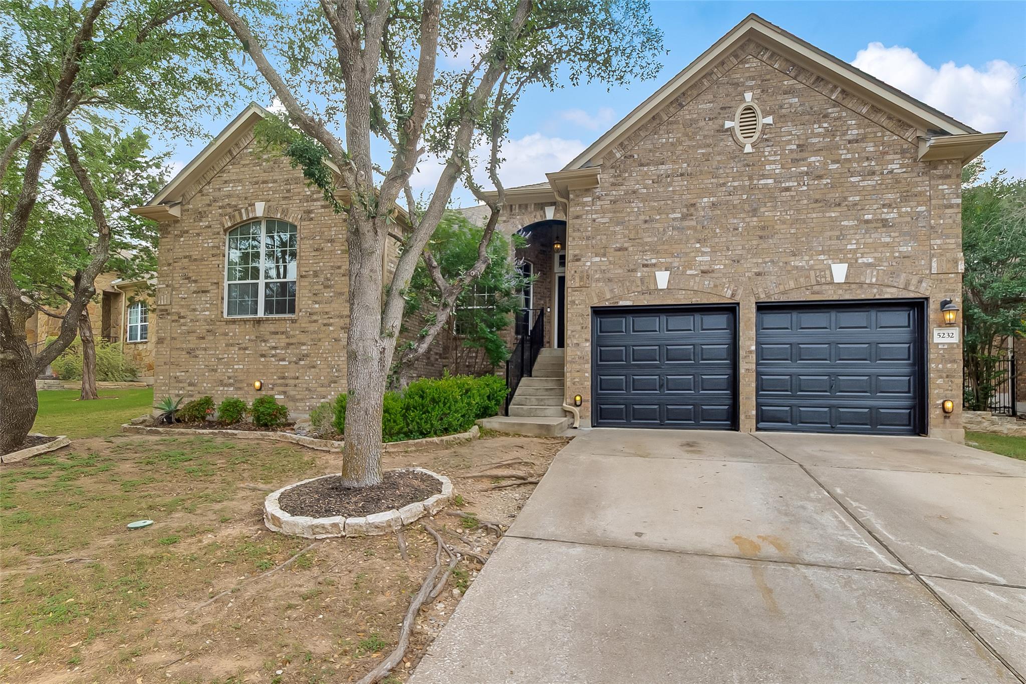 5232 Texas Bluebell Dr, Spicewood, TX 78669