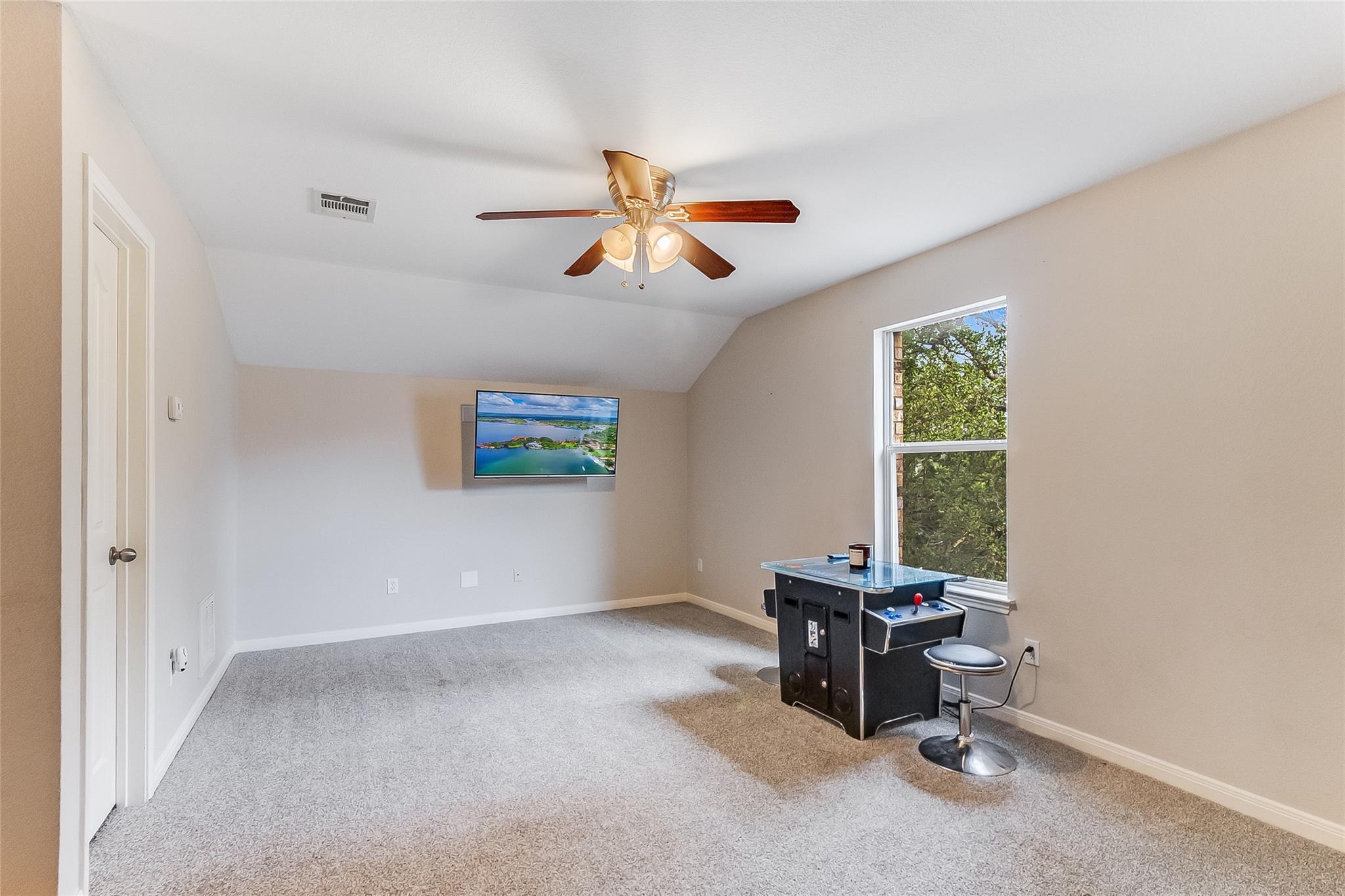 5232 Texas Bluebell Dr, Spicewood, TX 78669