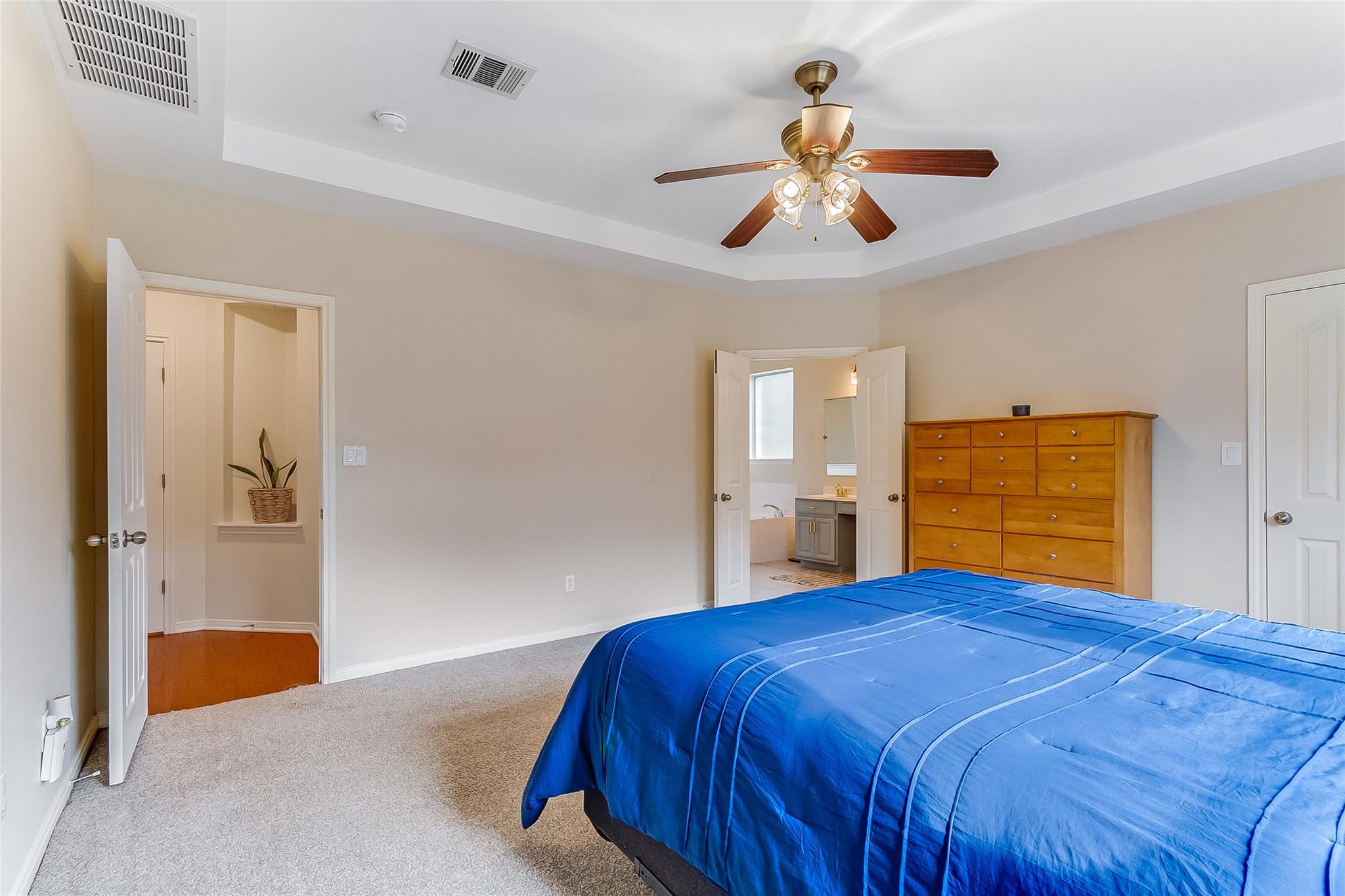 5232 Texas Bluebell Dr, Spicewood, TX 78669
