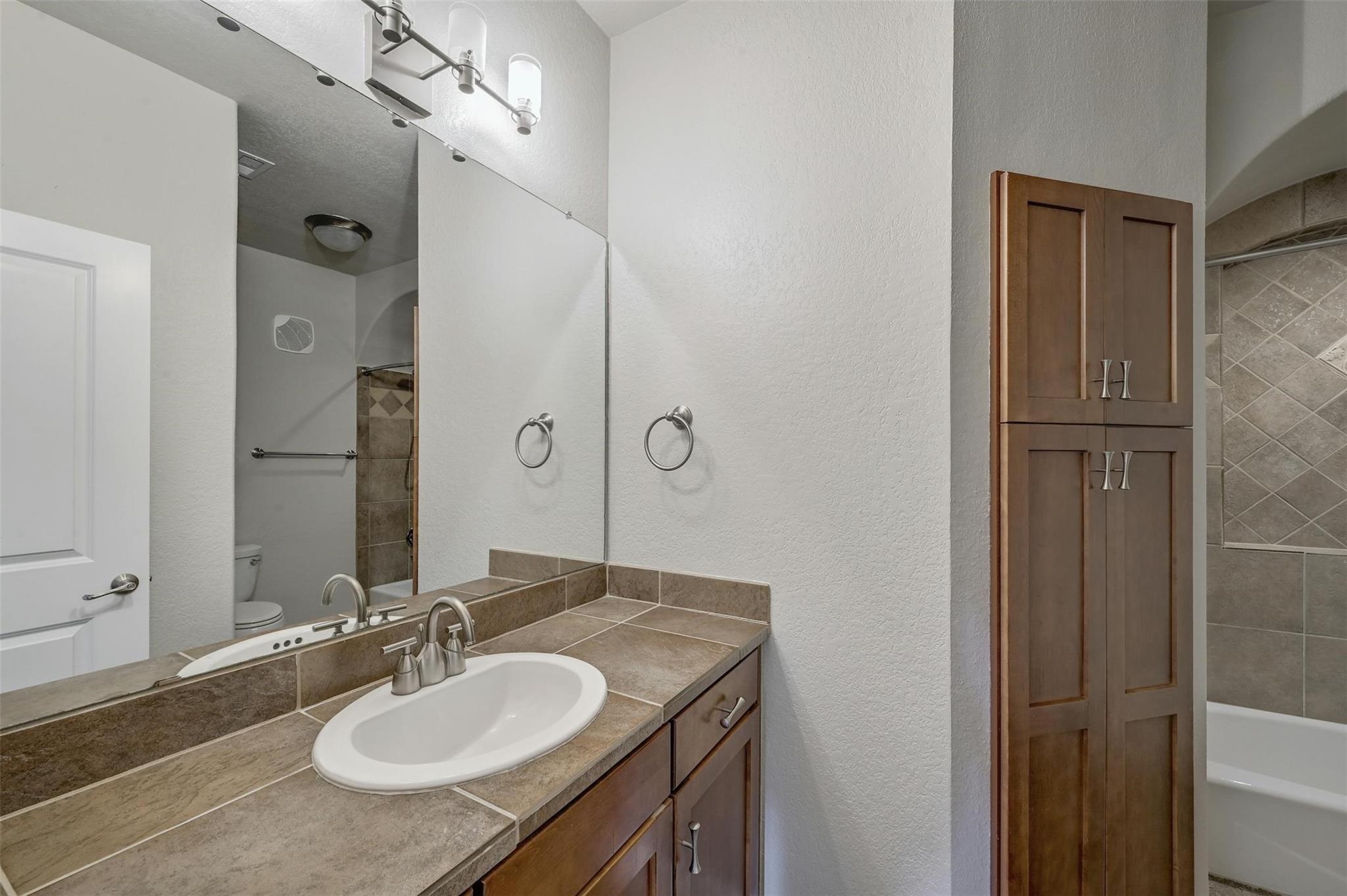 2226 Westlake Dr # 1-4, Austin, TX 78746