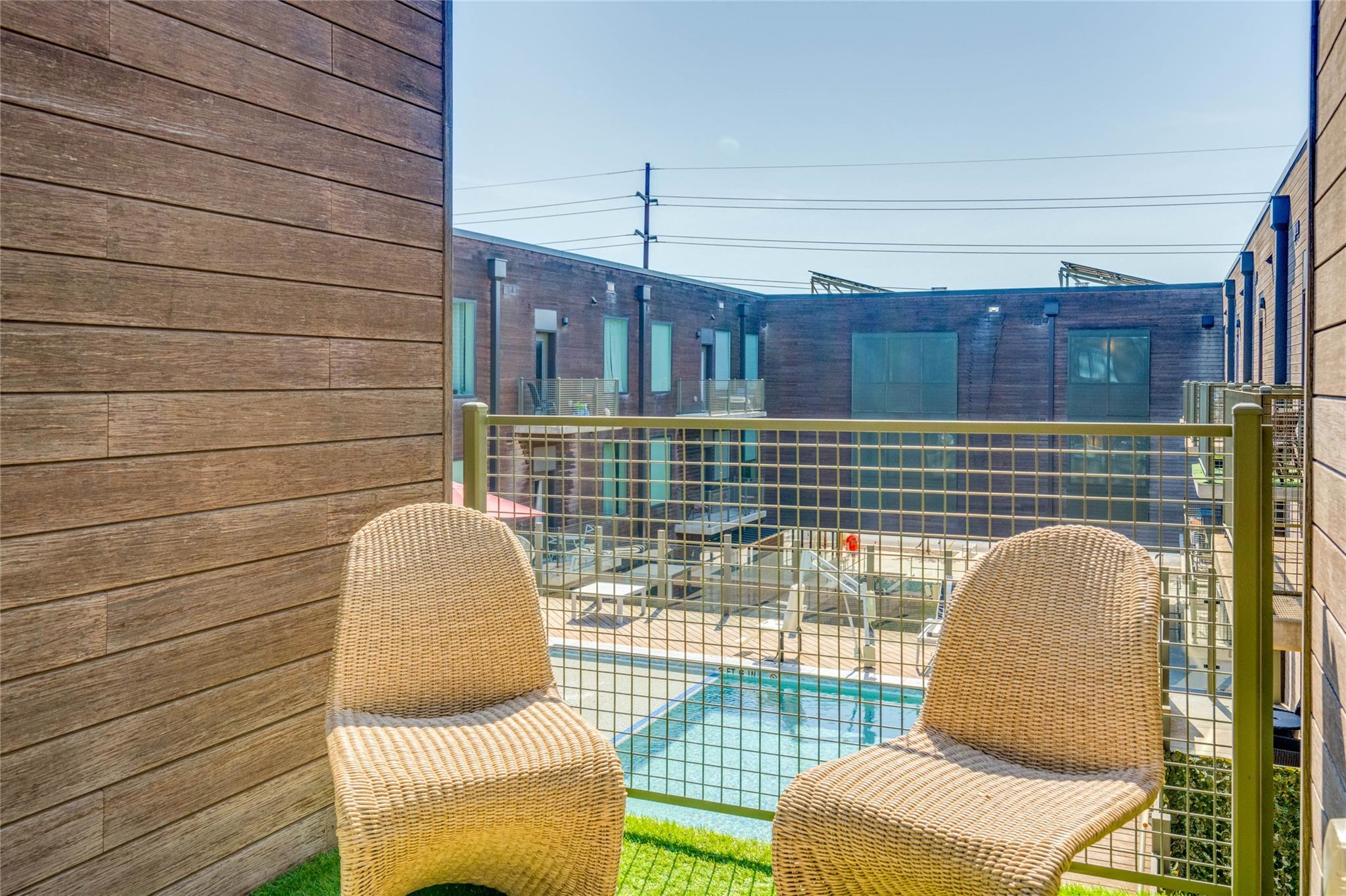 1800 E 4th St # 320, Austin, TX 78702