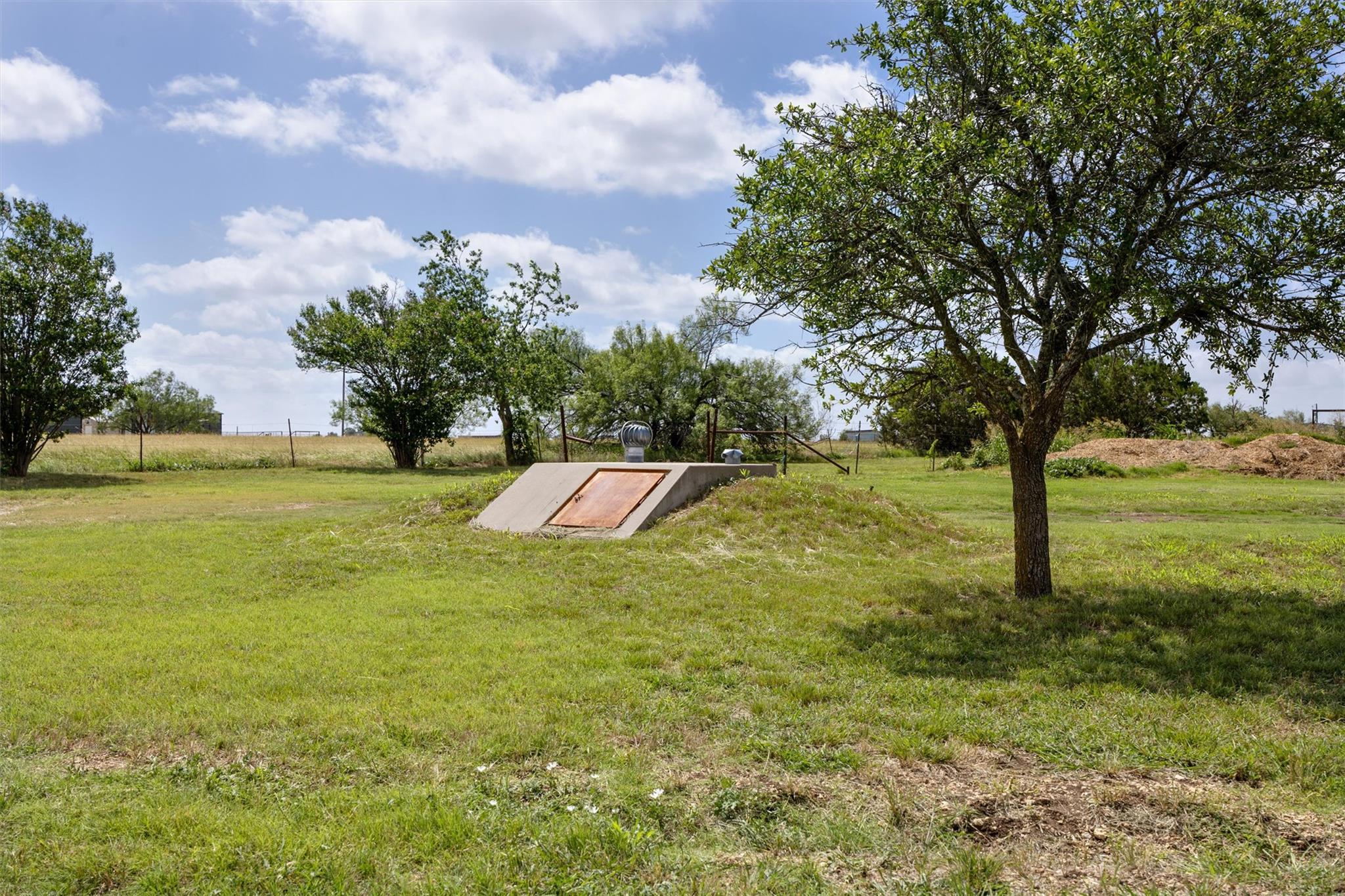 2481 County Road 224, Florence, TX 76527
