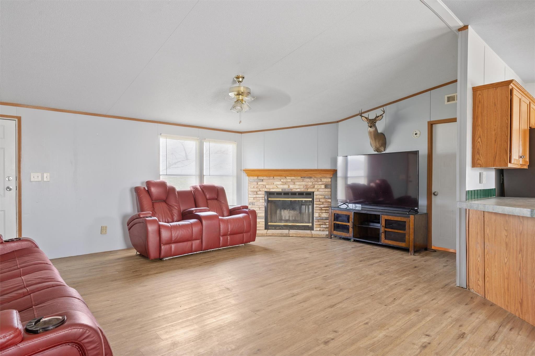 2481 County Road 224, Florence, TX 76527