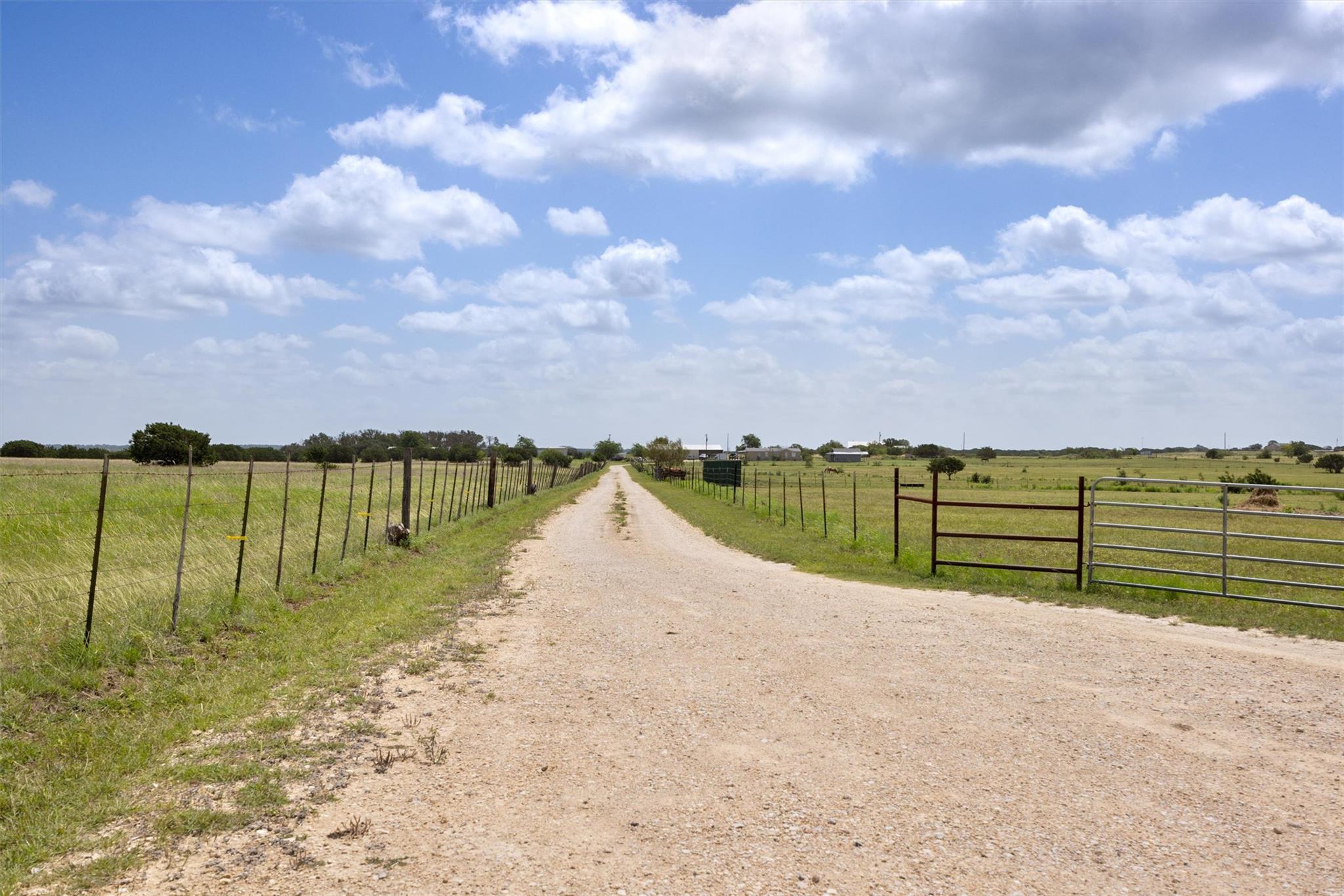 2481 County Road 224, Florence, TX 76527
