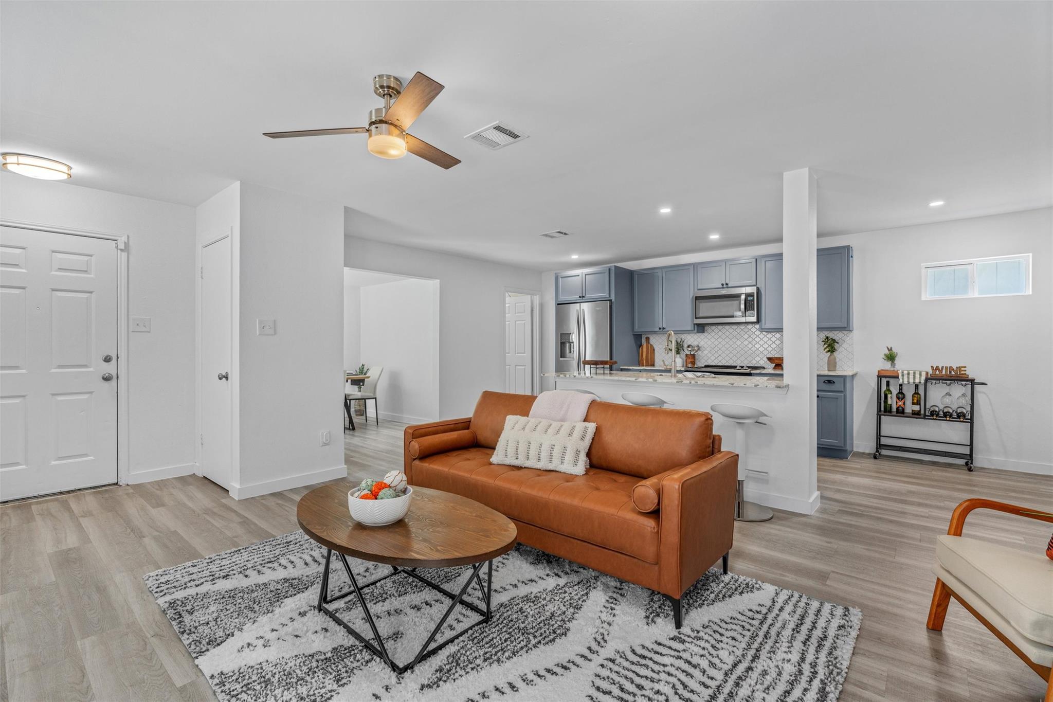 837 Mica Ln, Leander, TX 78641