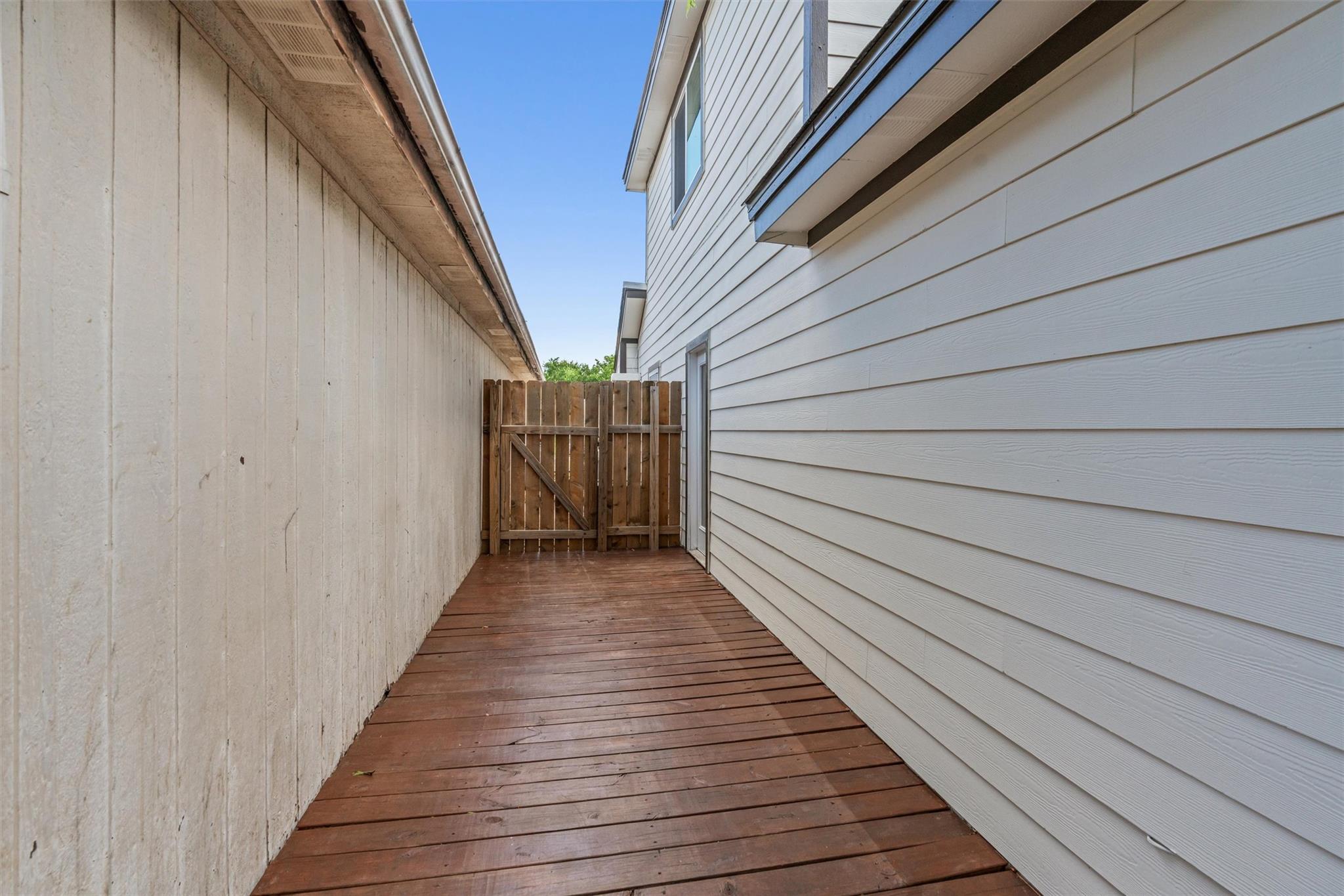 837 Mica Ln, Leander, TX 78641