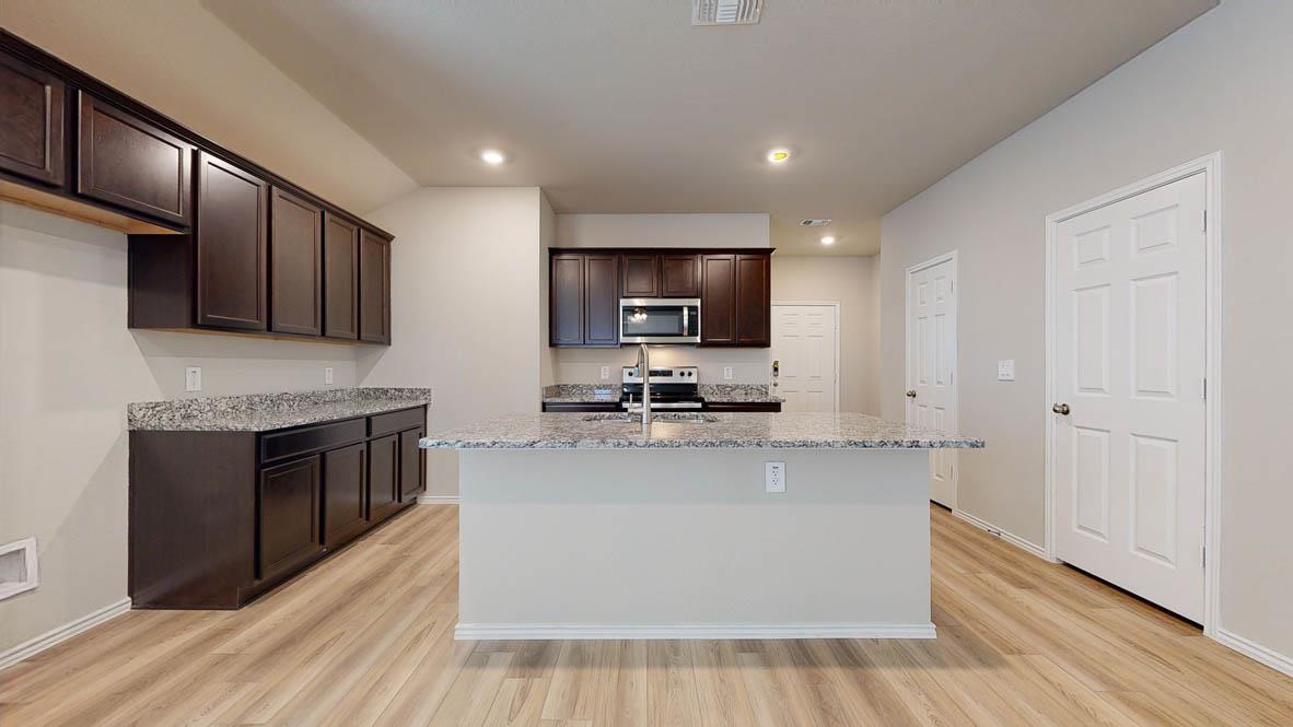 8904 Flat Iron Dr, Temple, TX 76502