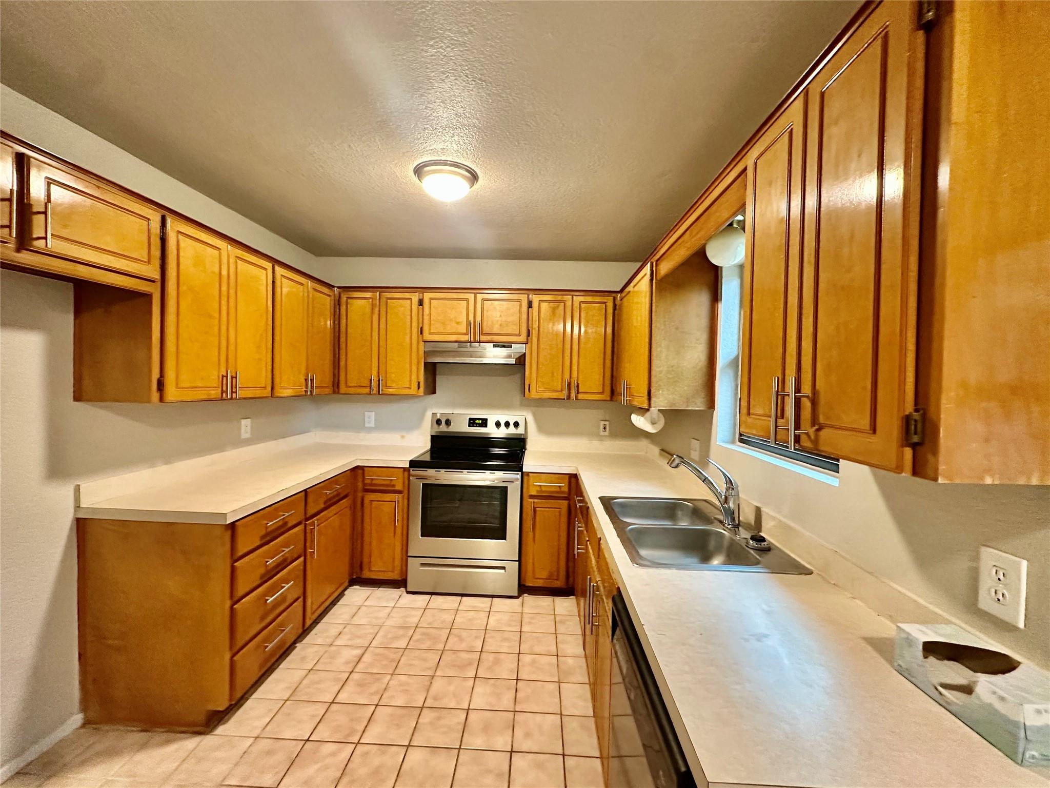 677 County Road 3081 Ctr, Lampasas, TX 76550
