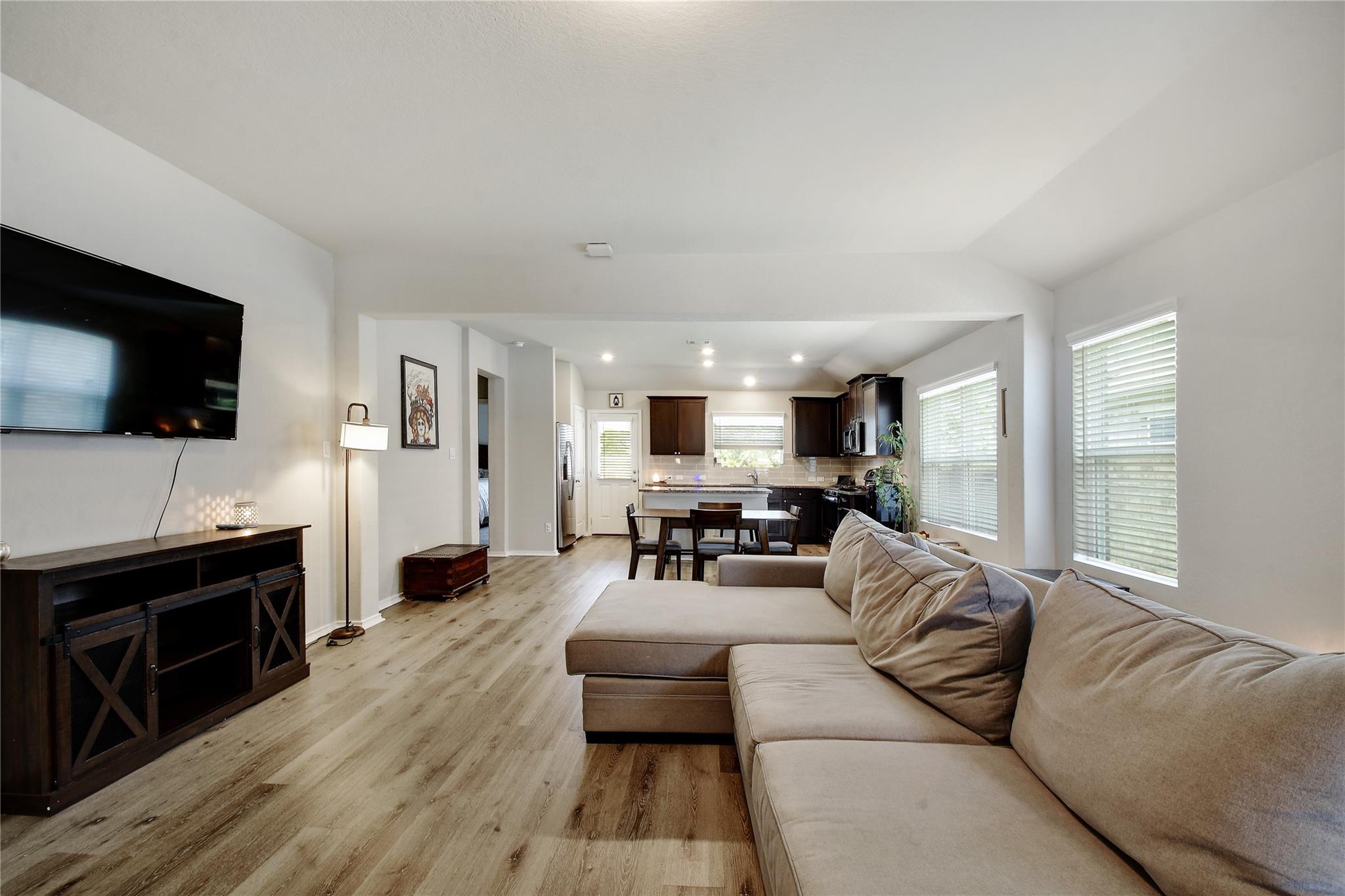 8437 Lamus Wheel, San Antonio, TX 78254