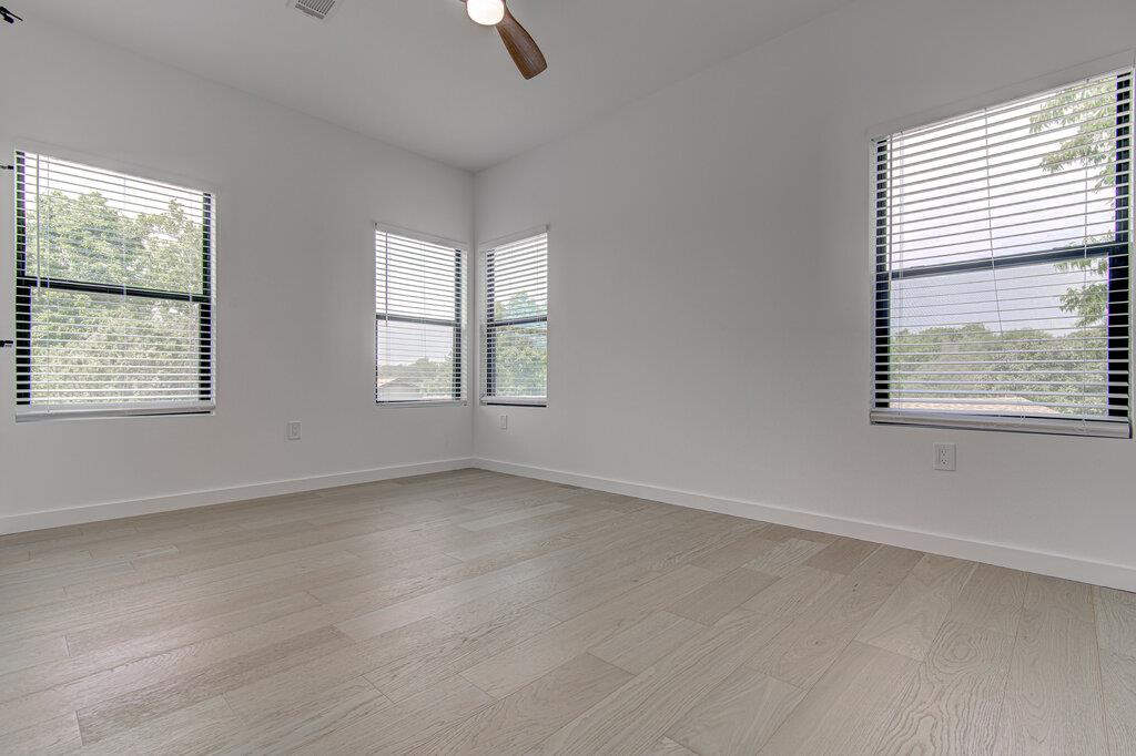 2530 Steck Ave, Austin, TX 78757