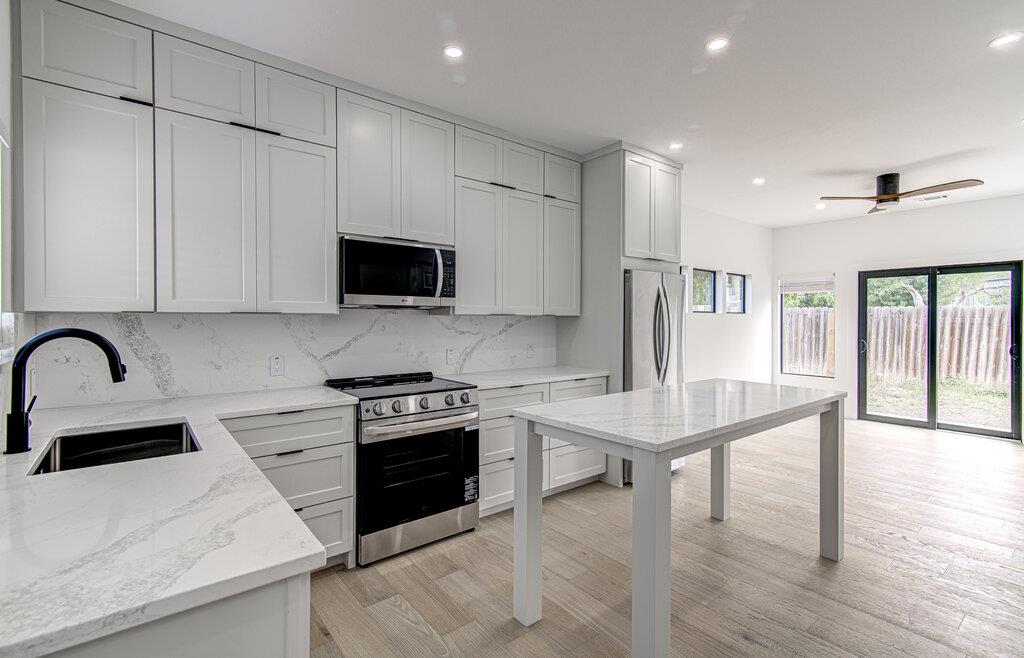 2530 Steck Ave, Austin, TX 78757