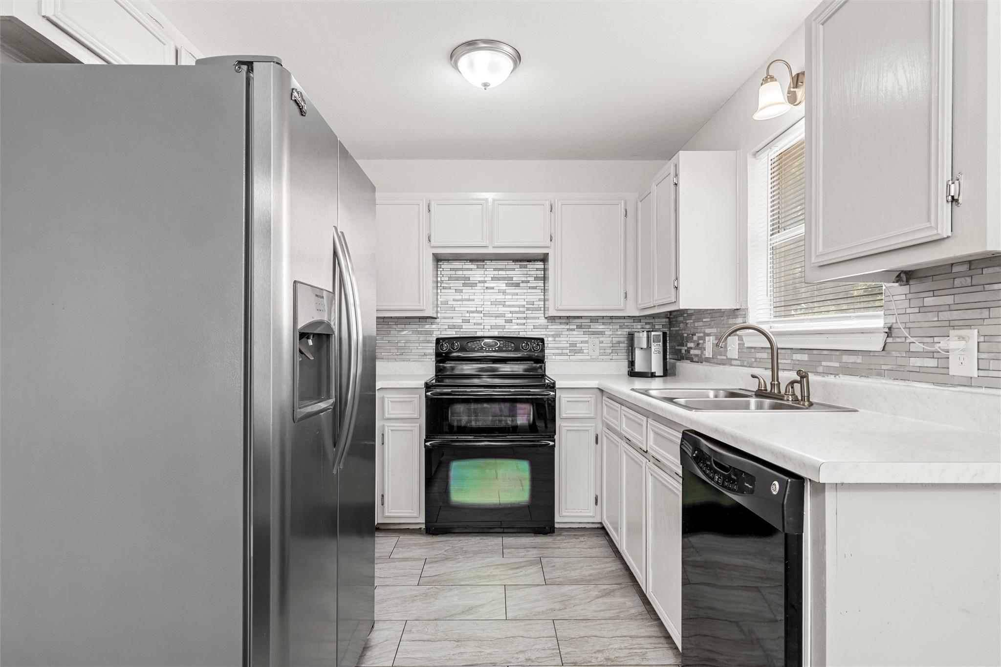 306 Southbrook Dr, Killeen, TX 76542