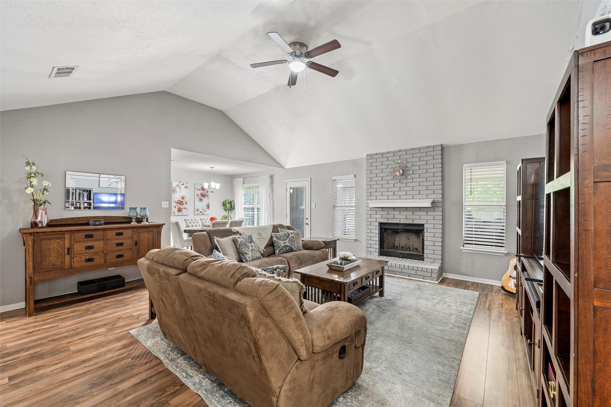 306 Southbrook Dr, Killeen, TX 76542