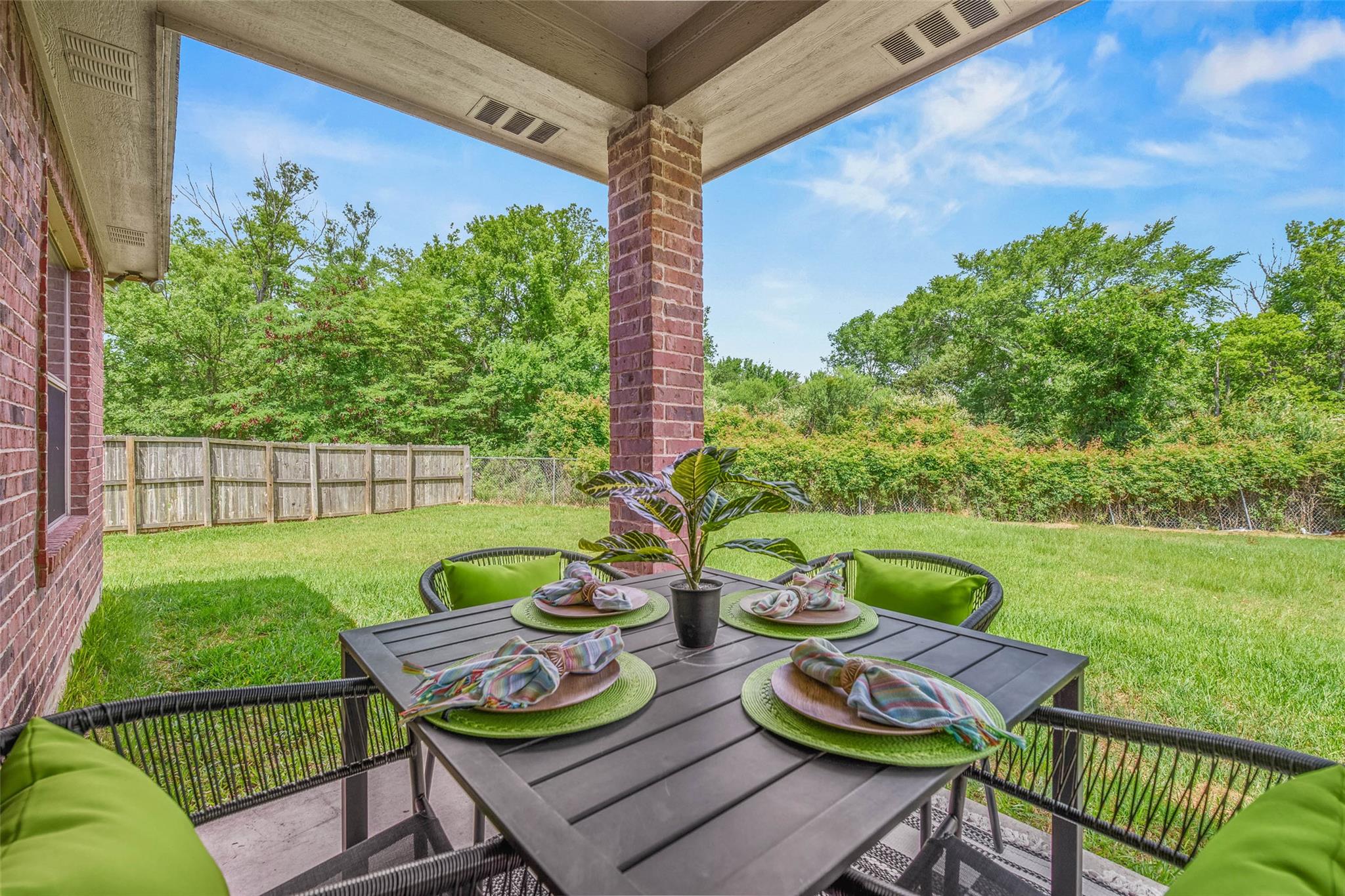 2707 Colony Creek Dr, Bryan, TX 77808