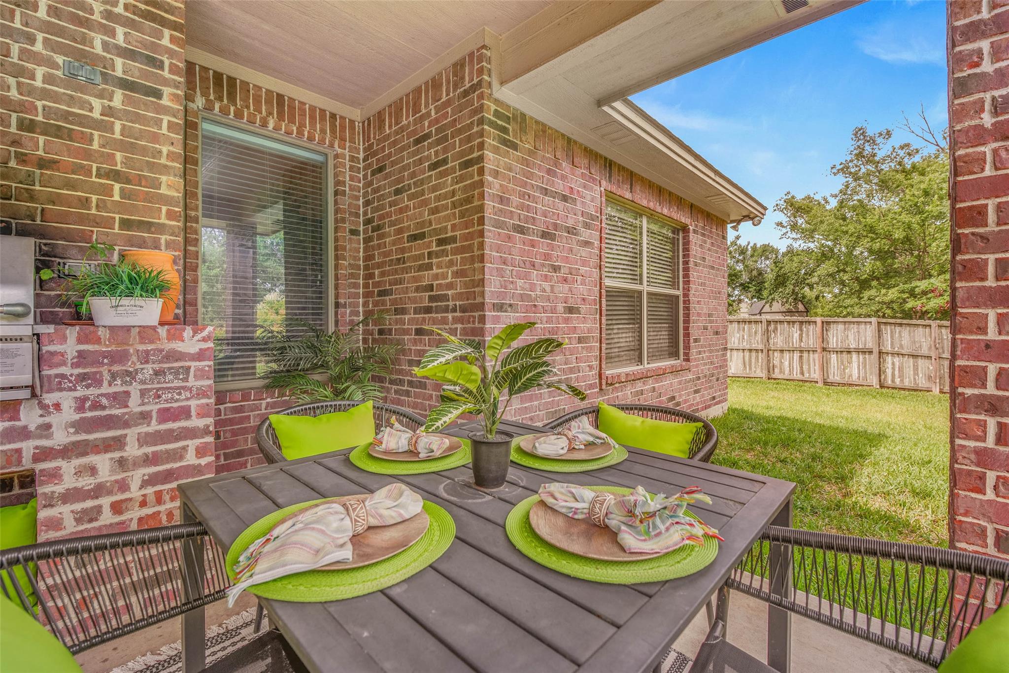 2707 Colony Creek Dr, Bryan, TX 77808