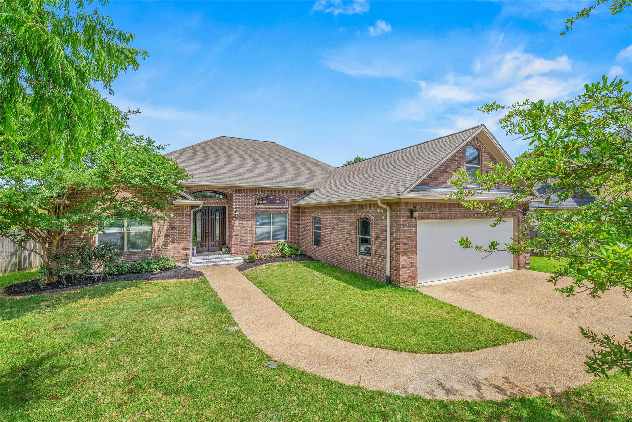 2707 Colony Creek Dr, Bryan, TX 77808